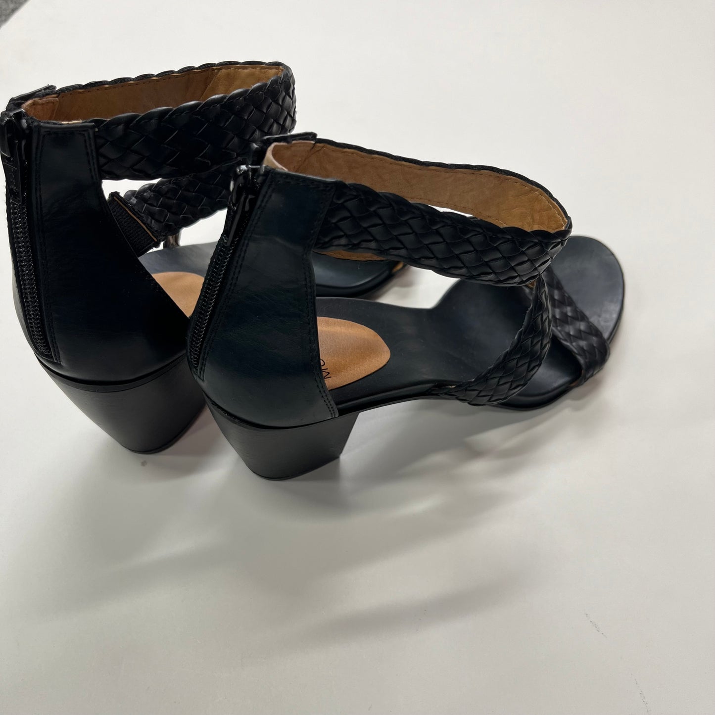 Shoes Heels Block By White Mountain Size: 10