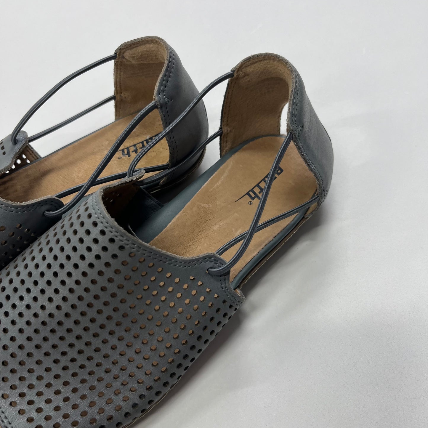 Sandals Flats By Earth Size: 7.5