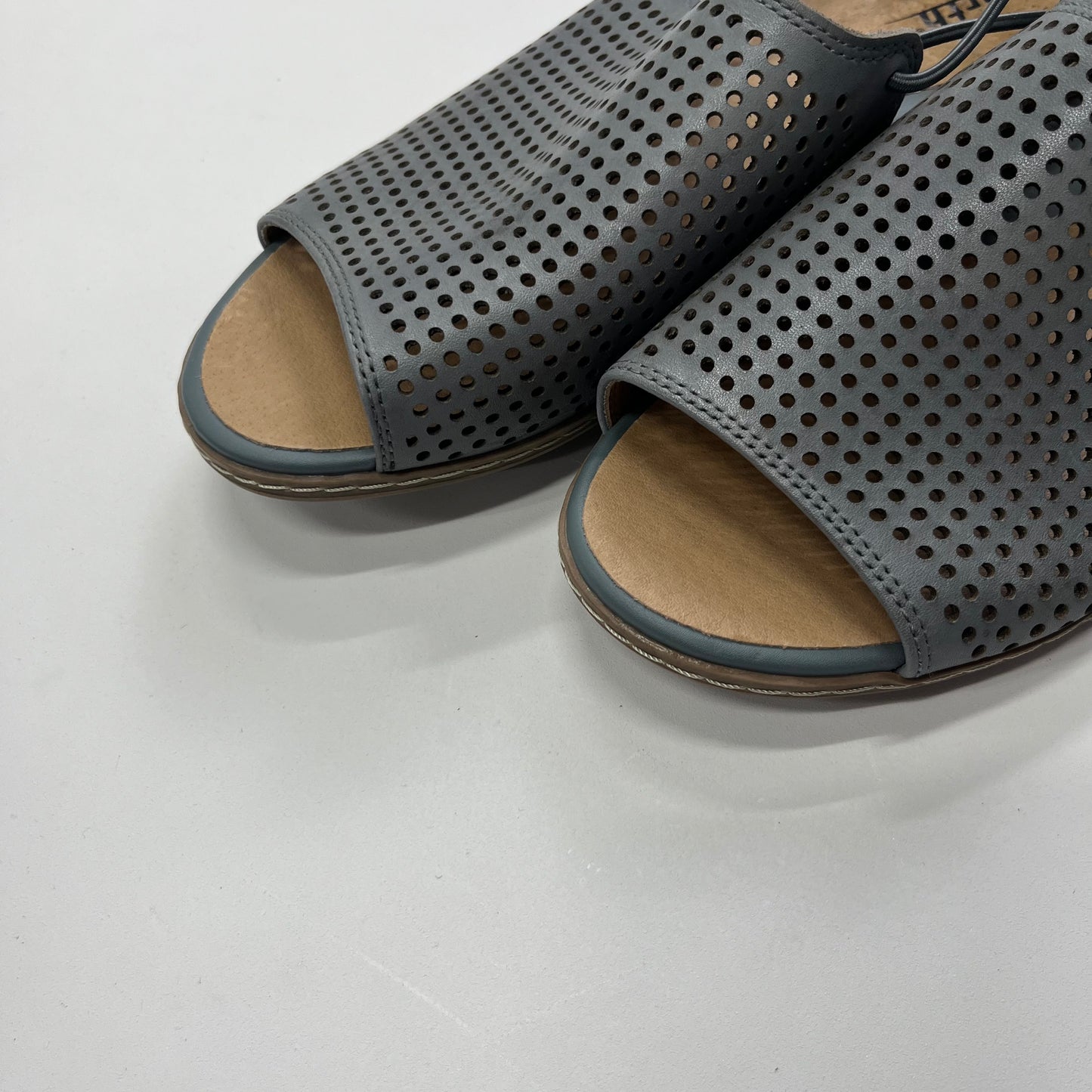 Sandals Flats By Earth Size: 7.5