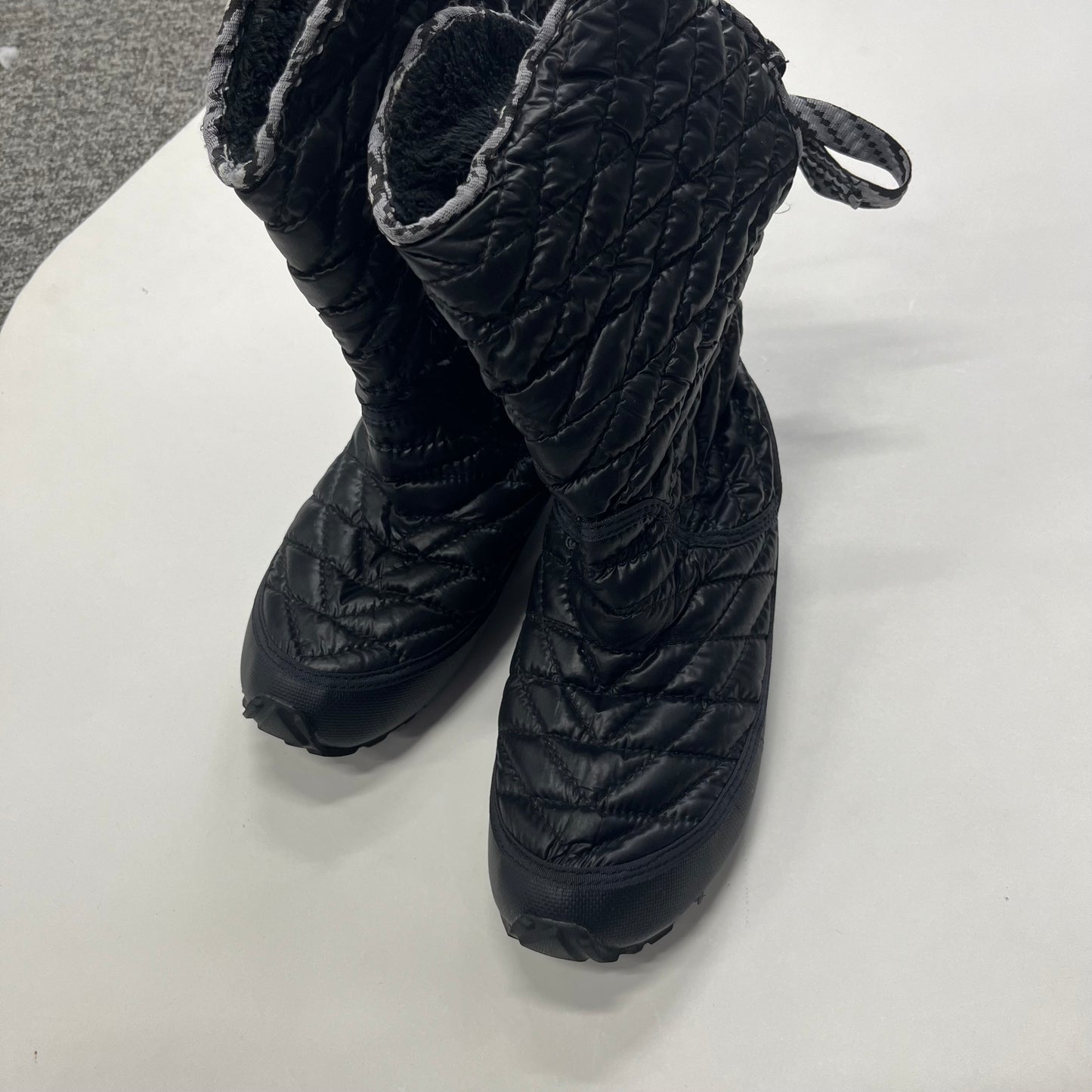 Boots Ankle Flats By North Face Size: 9