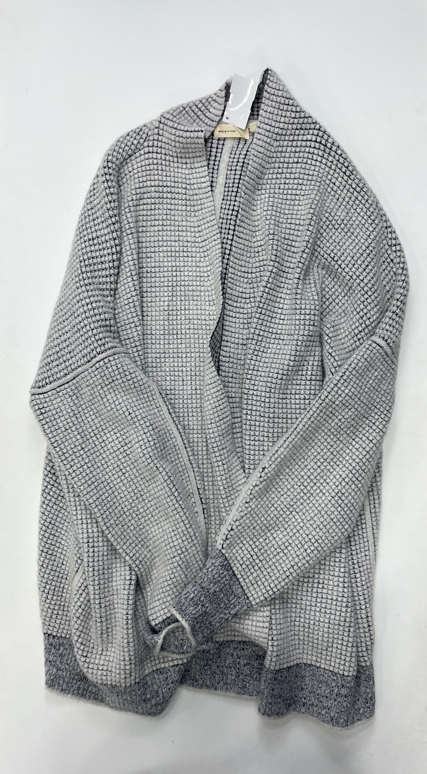 Cardigan By Sleeping On Snow Size: M
