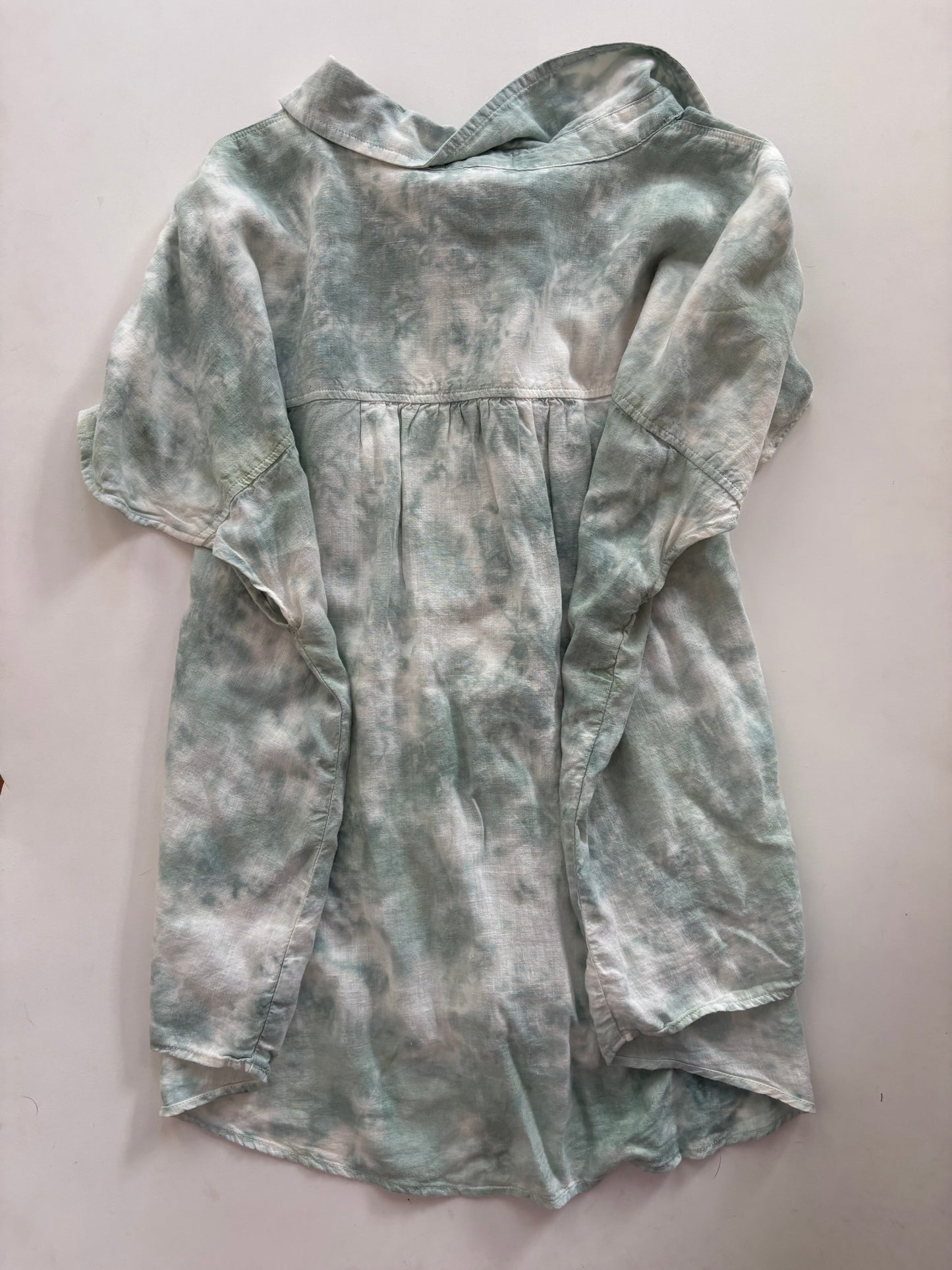 Top Short Sleeve By Wondery In Green, Size: Xl