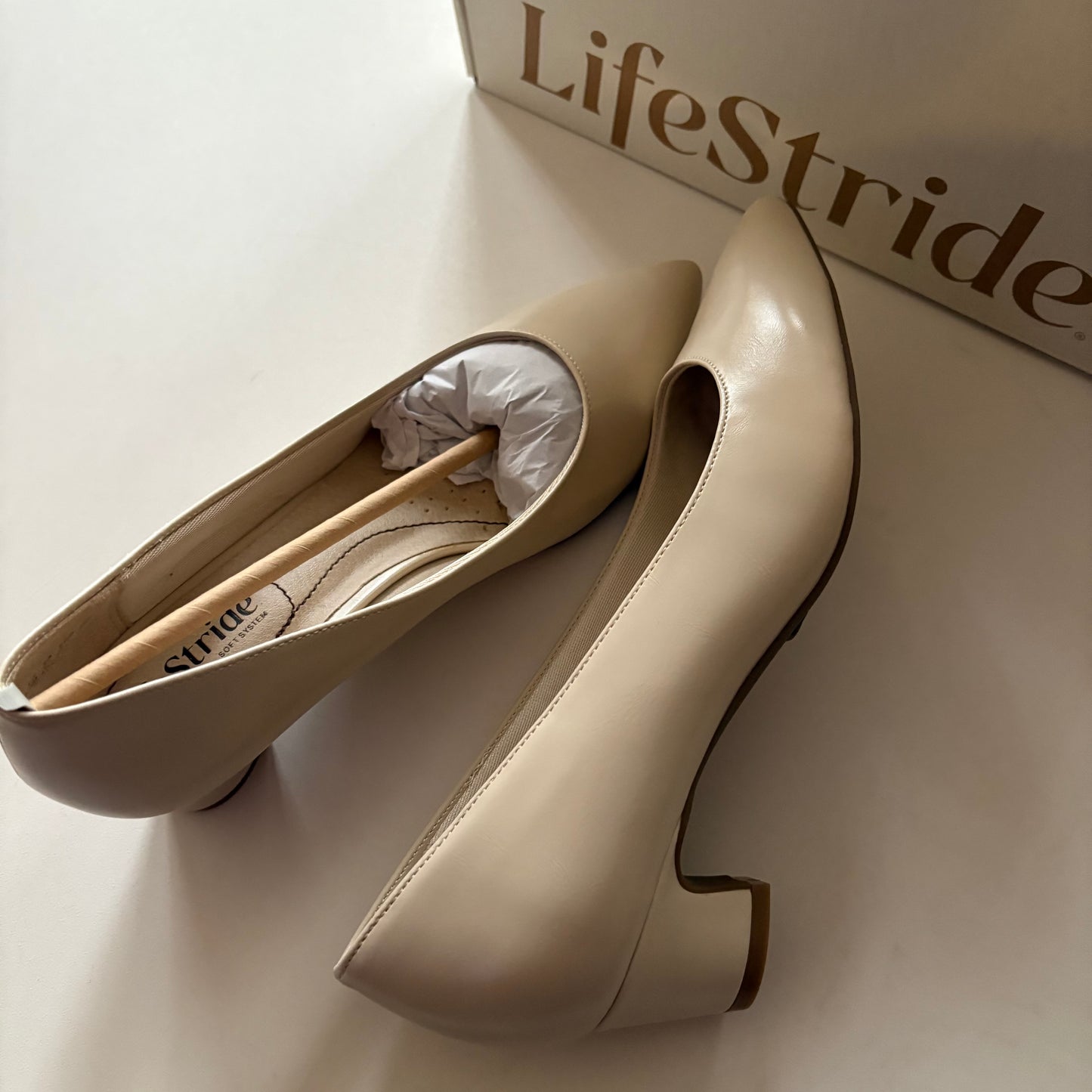 Shoes Heels Block By Life Stride In Cream, Size: 6.5