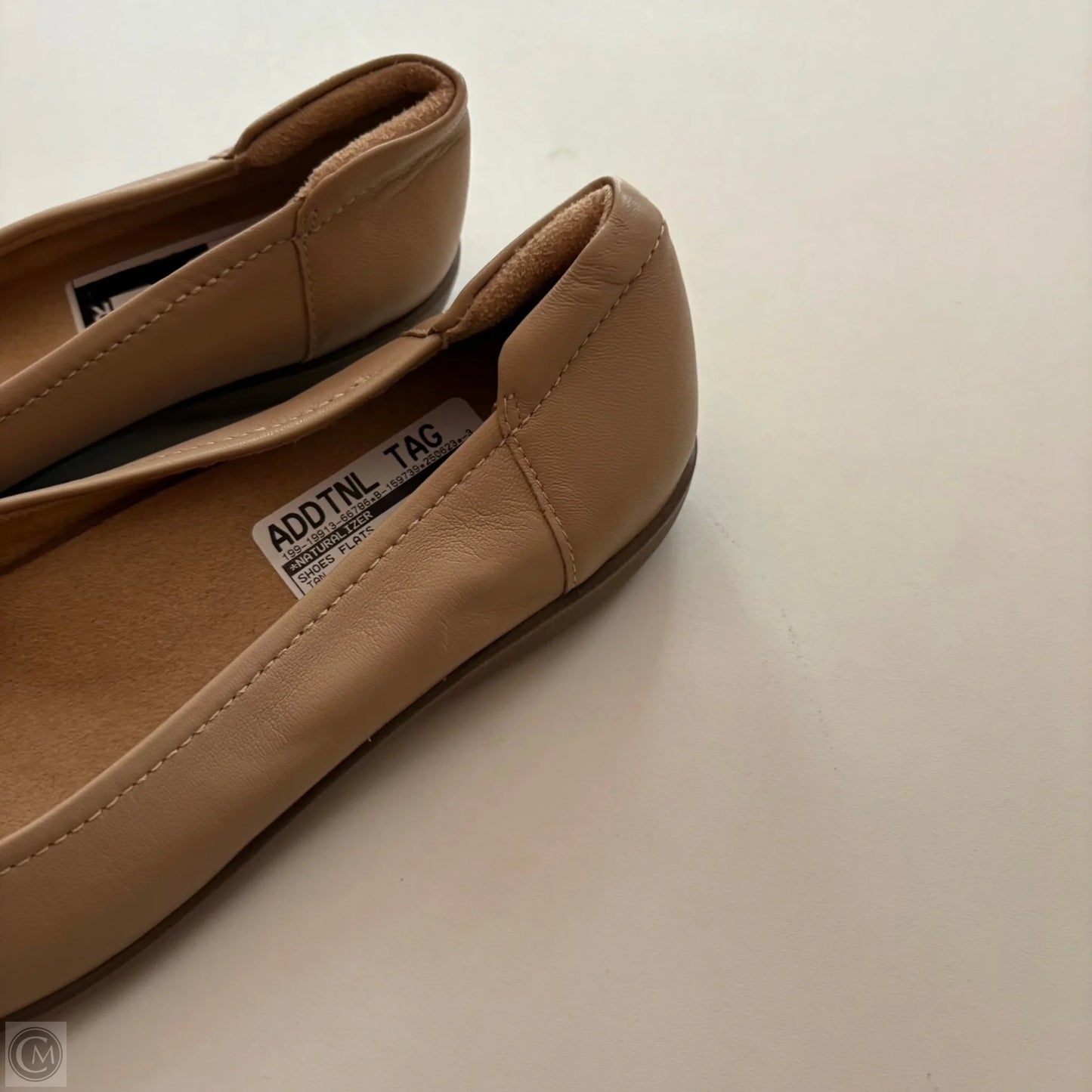 Shoes Flats By Naturalizer In Tan, Size: 8.5