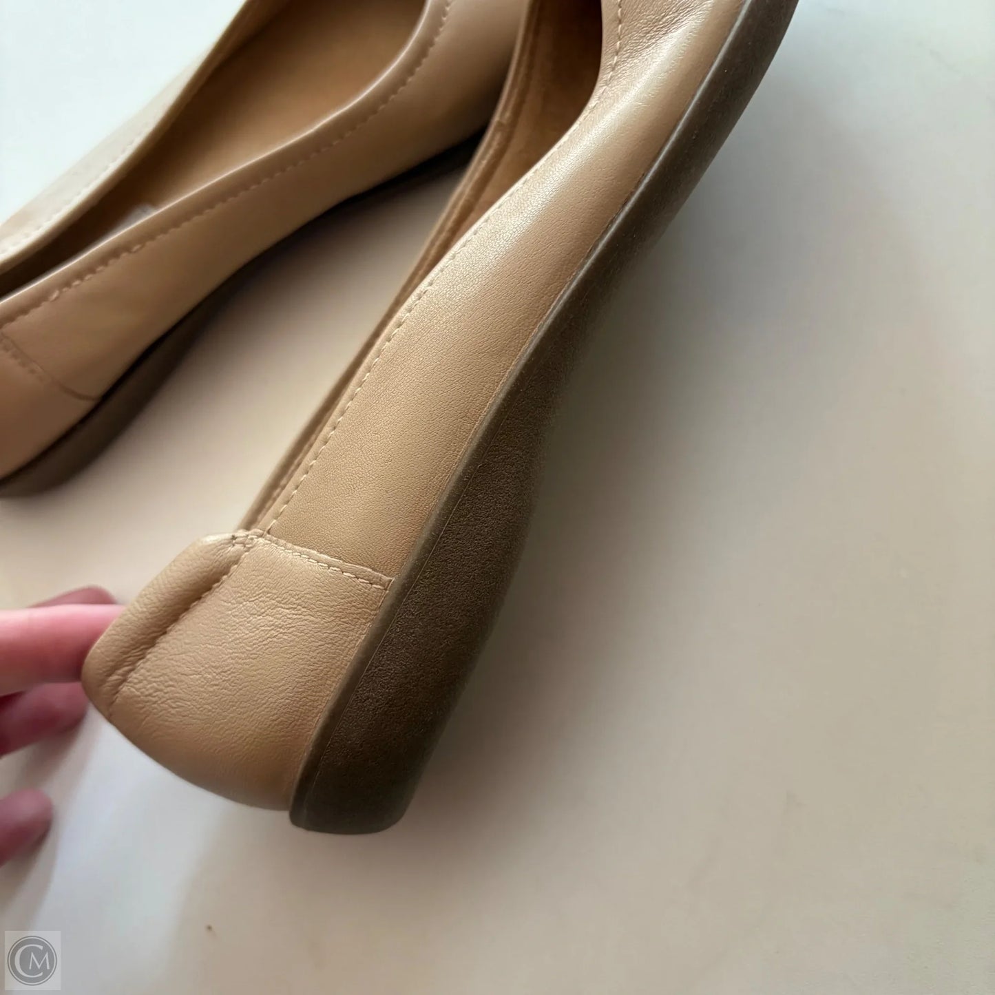 Shoes Flats By Naturalizer In Tan, Size: 8.5