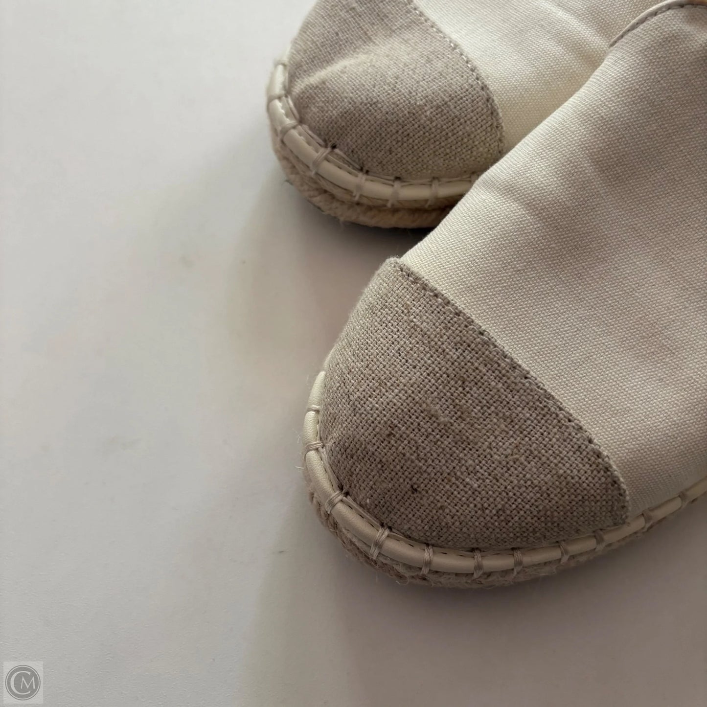 Shoes Flats By Universal Thread In Cream, Size: 6