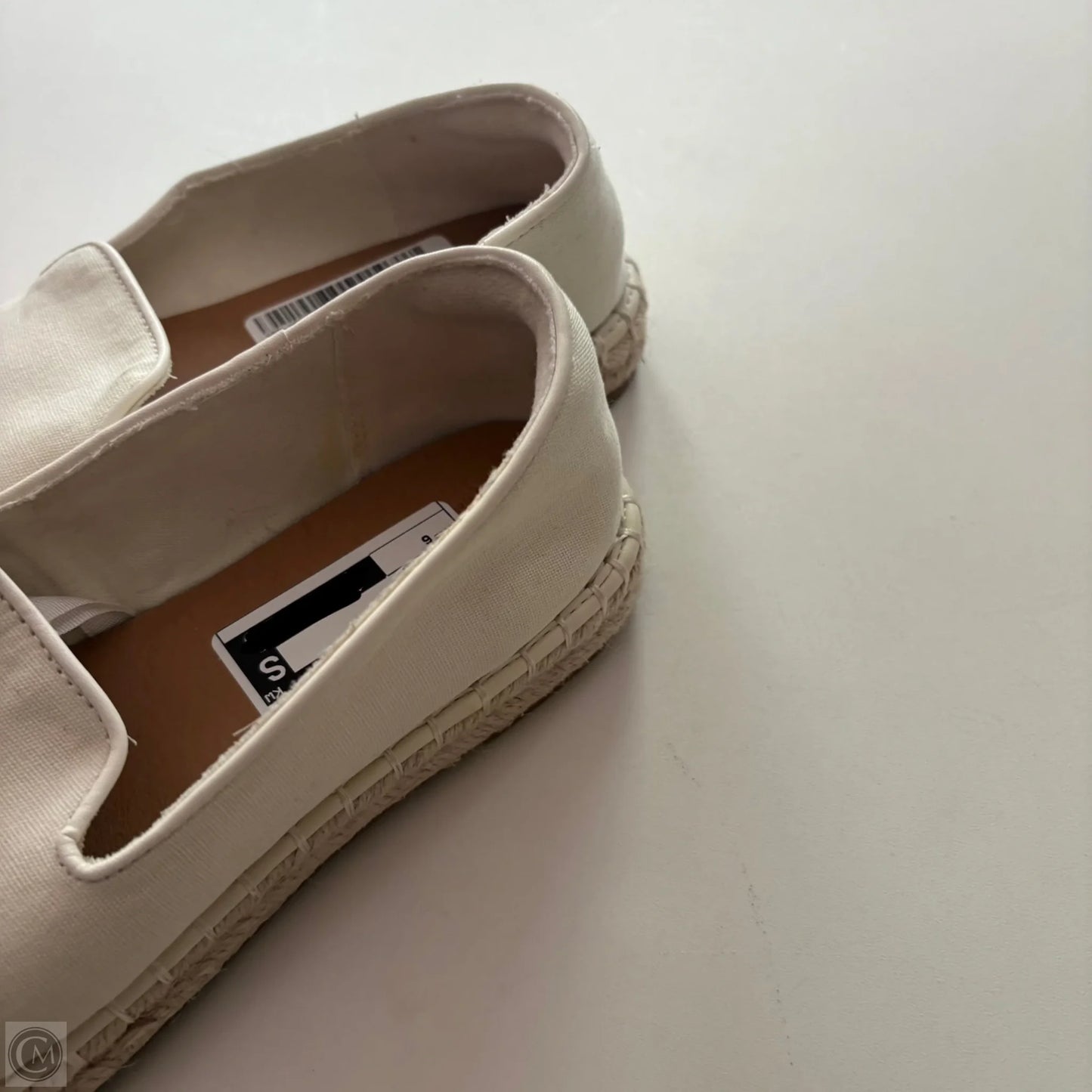 Shoes Flats By Universal Thread In Cream, Size: 6