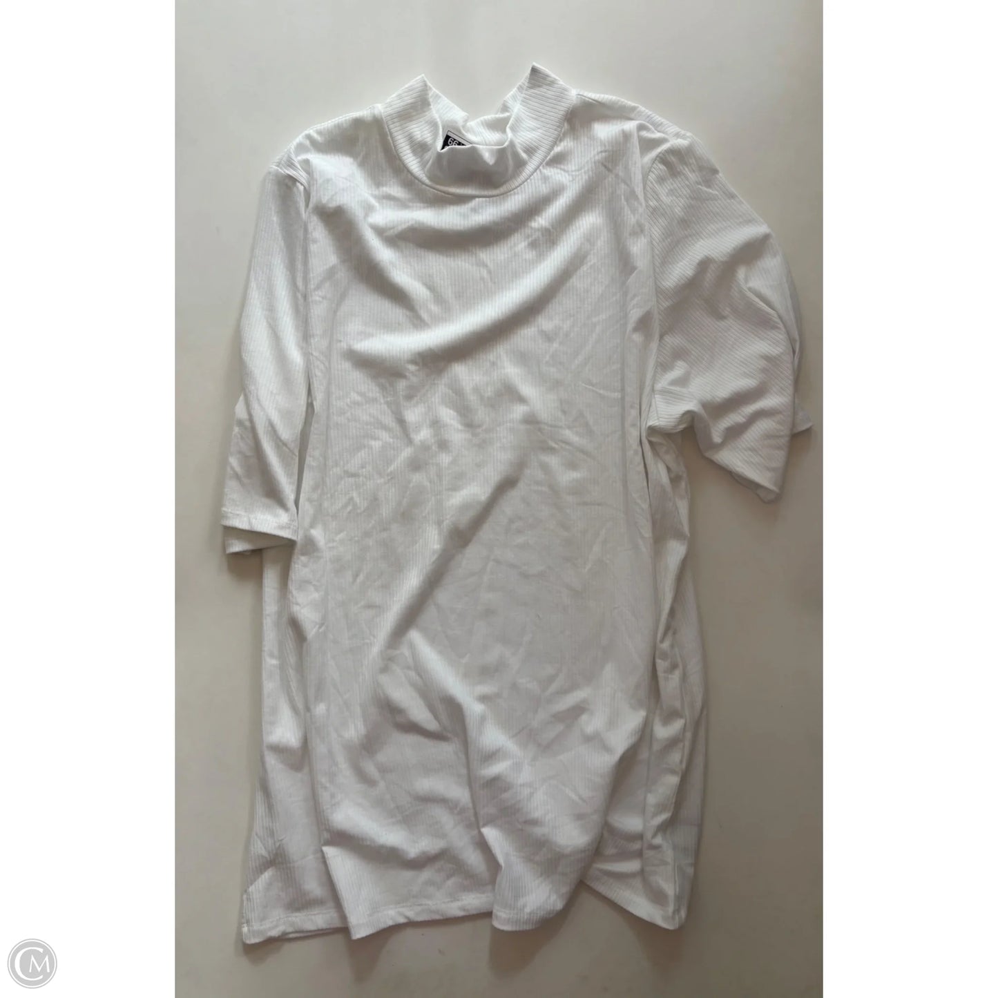 Top Short Sleeve By Torrid In White, Size: 3x