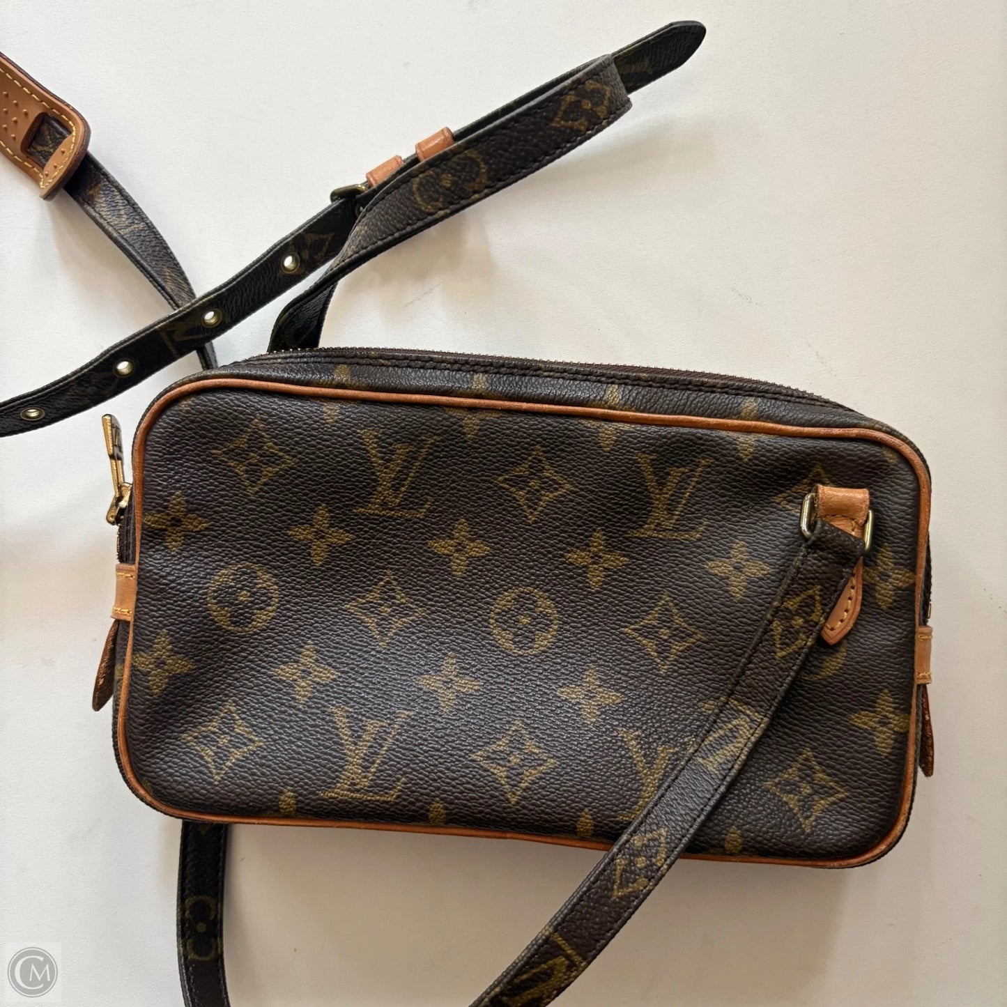 Handbag Luxury Designer By Louis Vuitton, Size: Medium