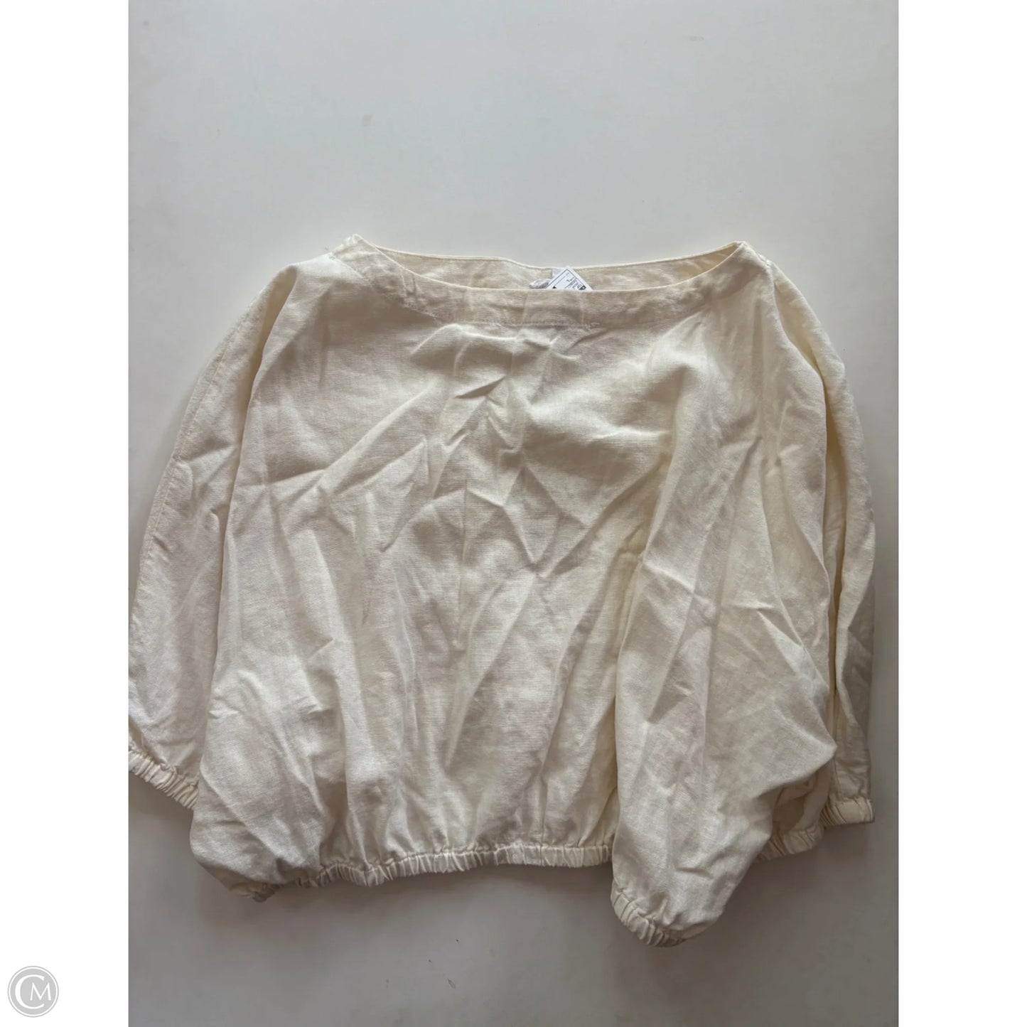 Top Short Sleeve By Kendall & Kylie In Cream, Size: L