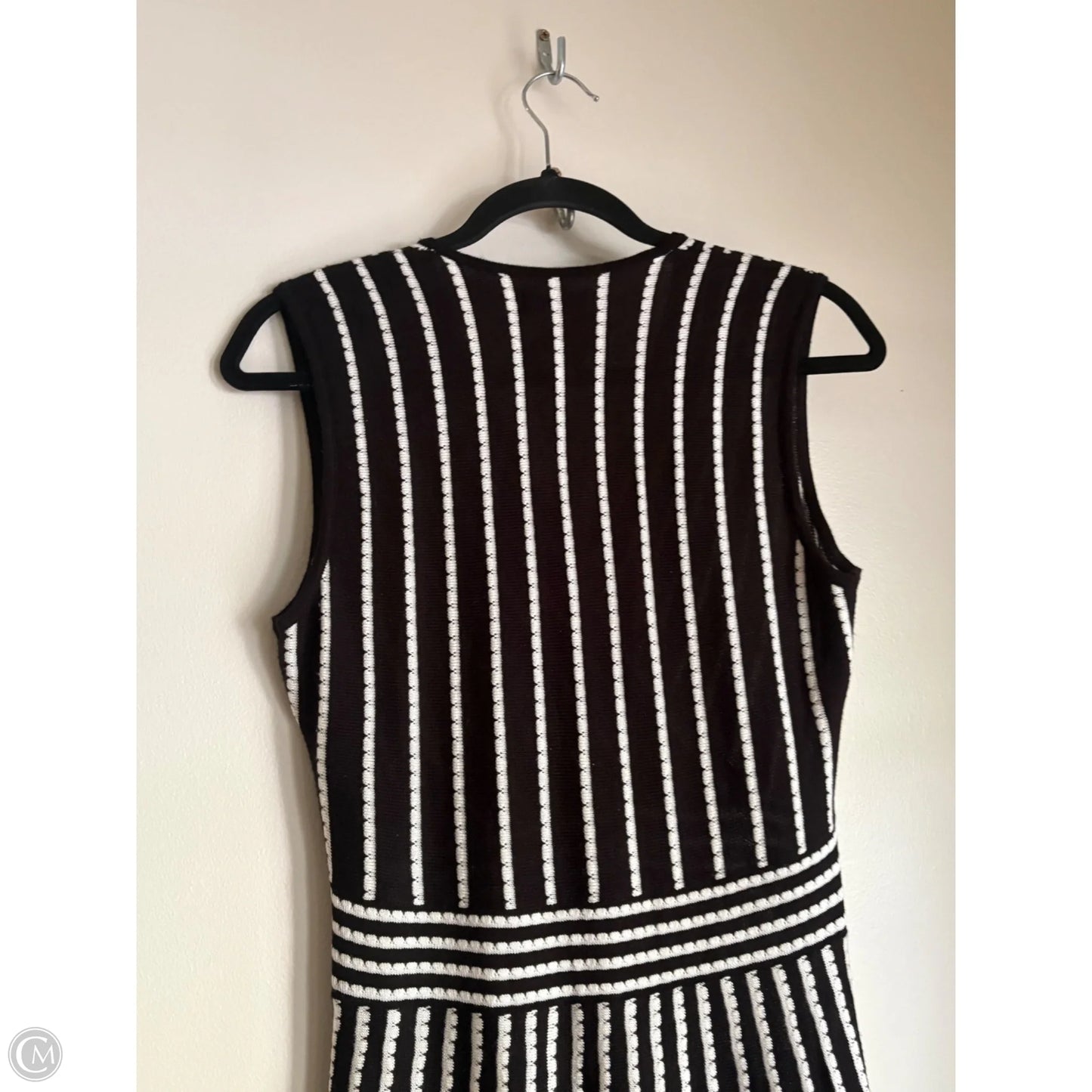 Dress Casual Midi By Calvin Klein In Striped Pattern, Size: M