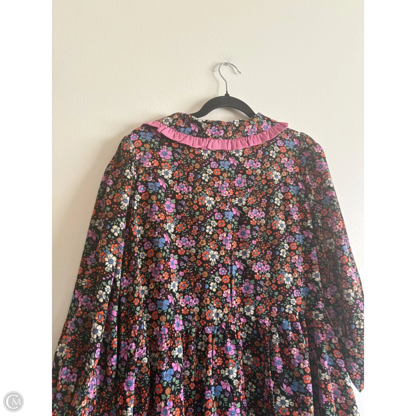 Dress Casual Short By Entro In Floral Print, Size: M