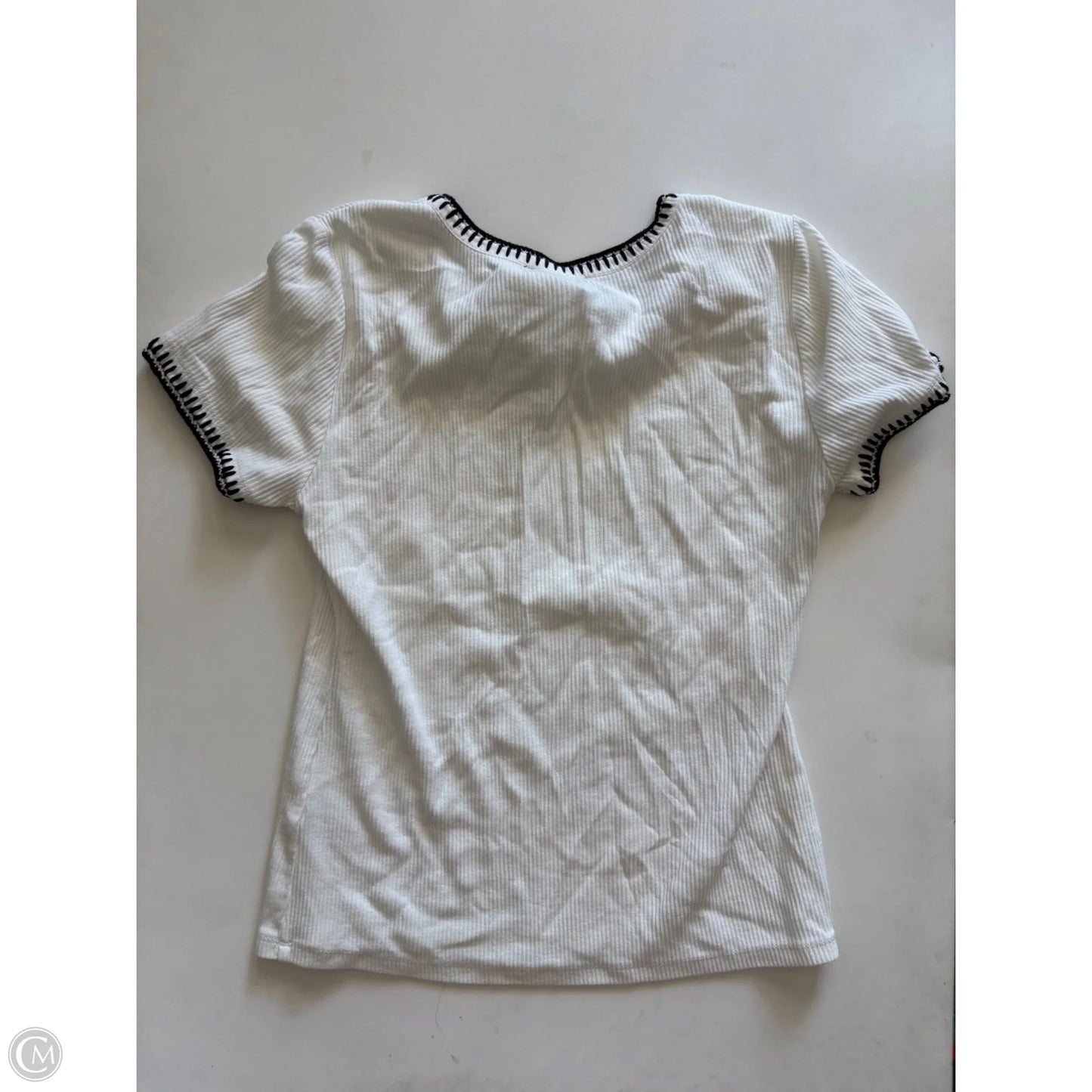 Top Short Sleeve By Truth In White, Size: L