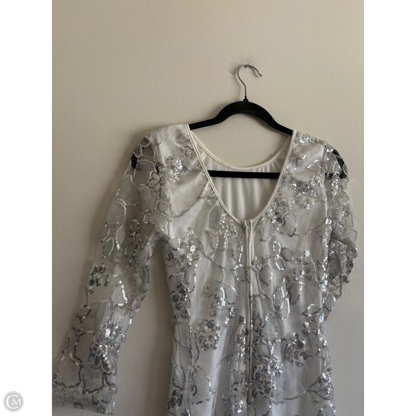 Dress Party Short By CRYSTAL DOLL In Silver & White, Size: M