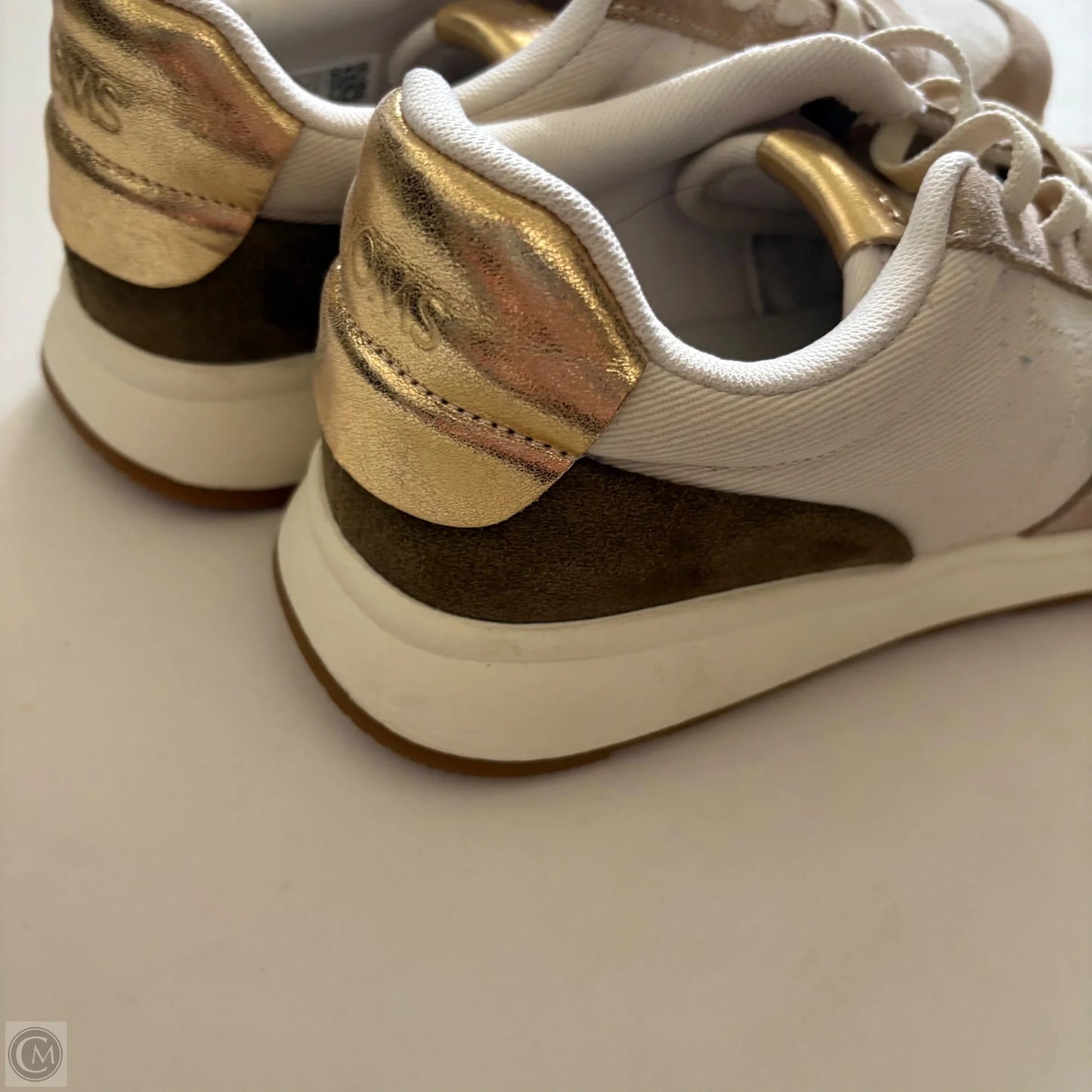 Shoes Sneakers By Toms In Cream, Size: 9