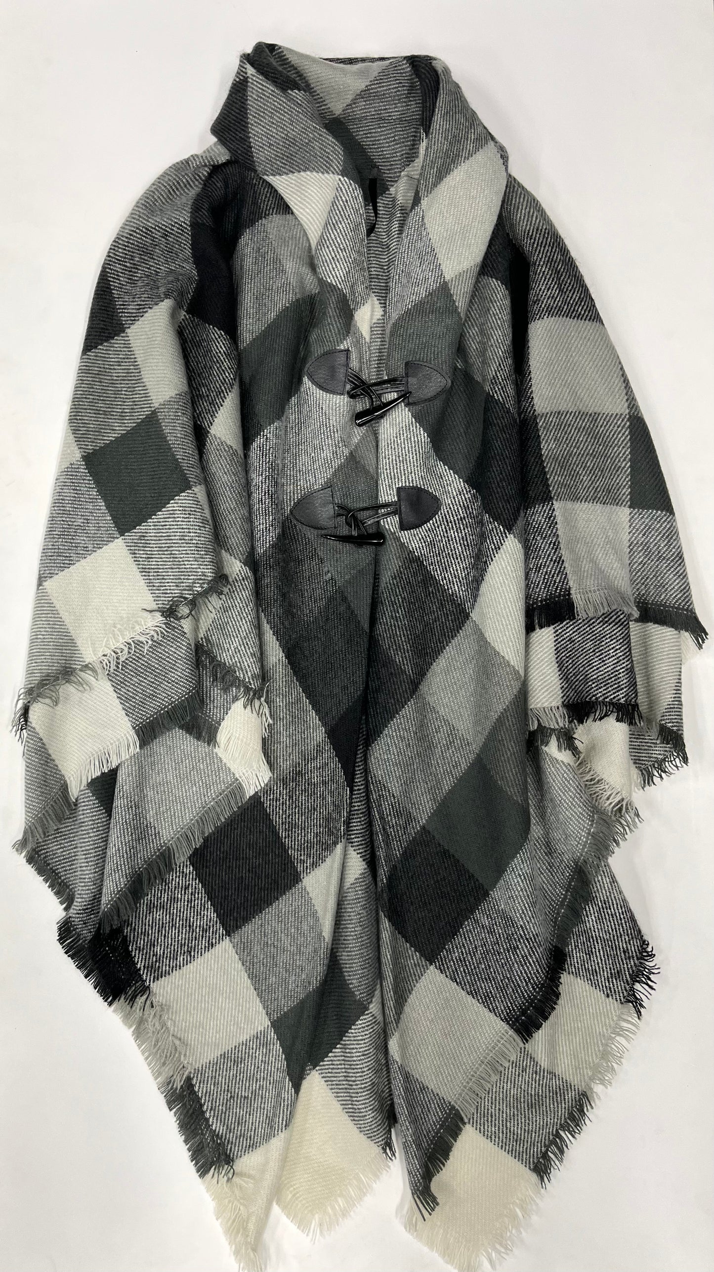 Sonoma Knit Poncho Plaid Green Grey NWT One Size