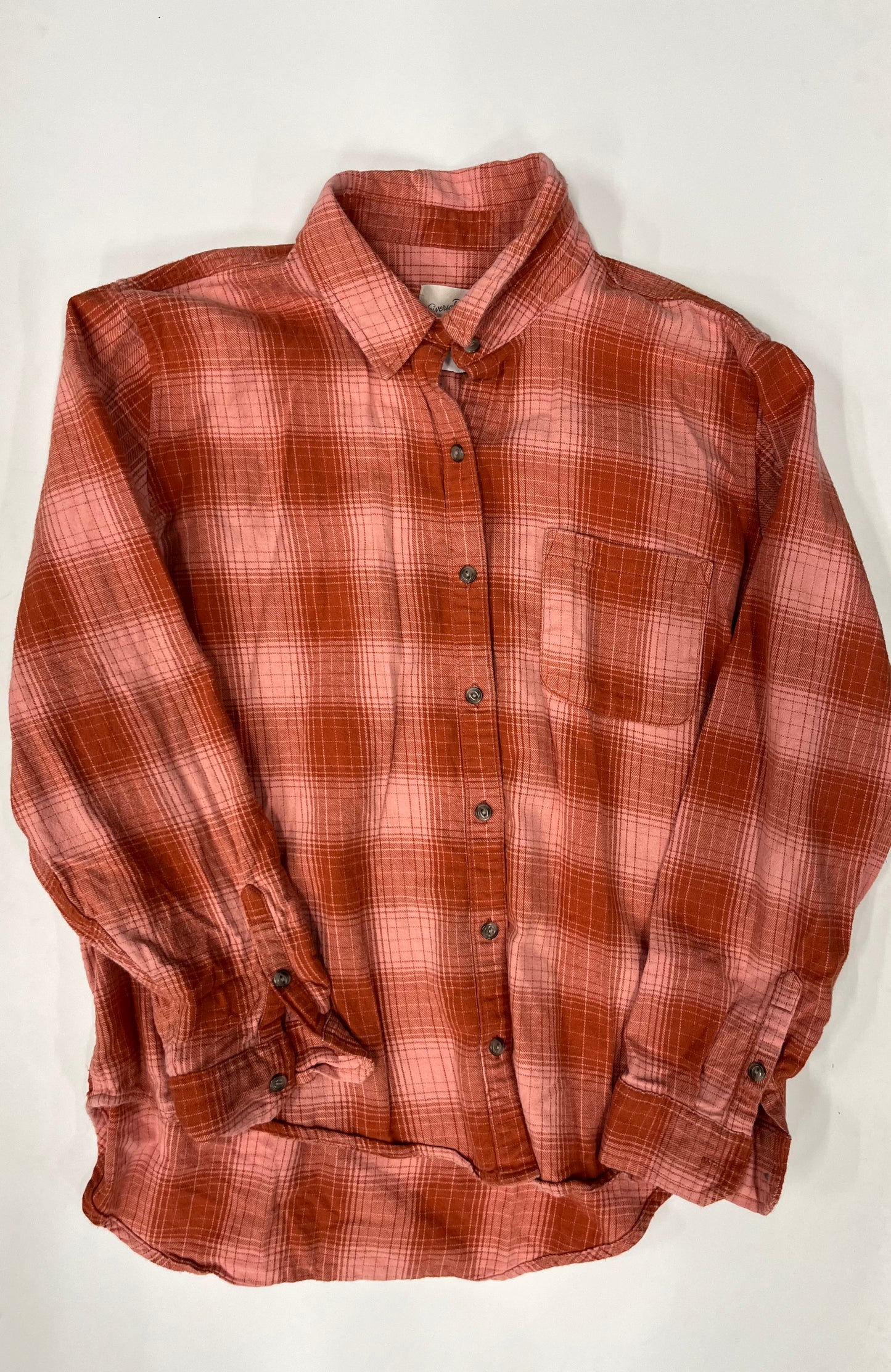 Top Long Sleeve By Universal Thread Size: L