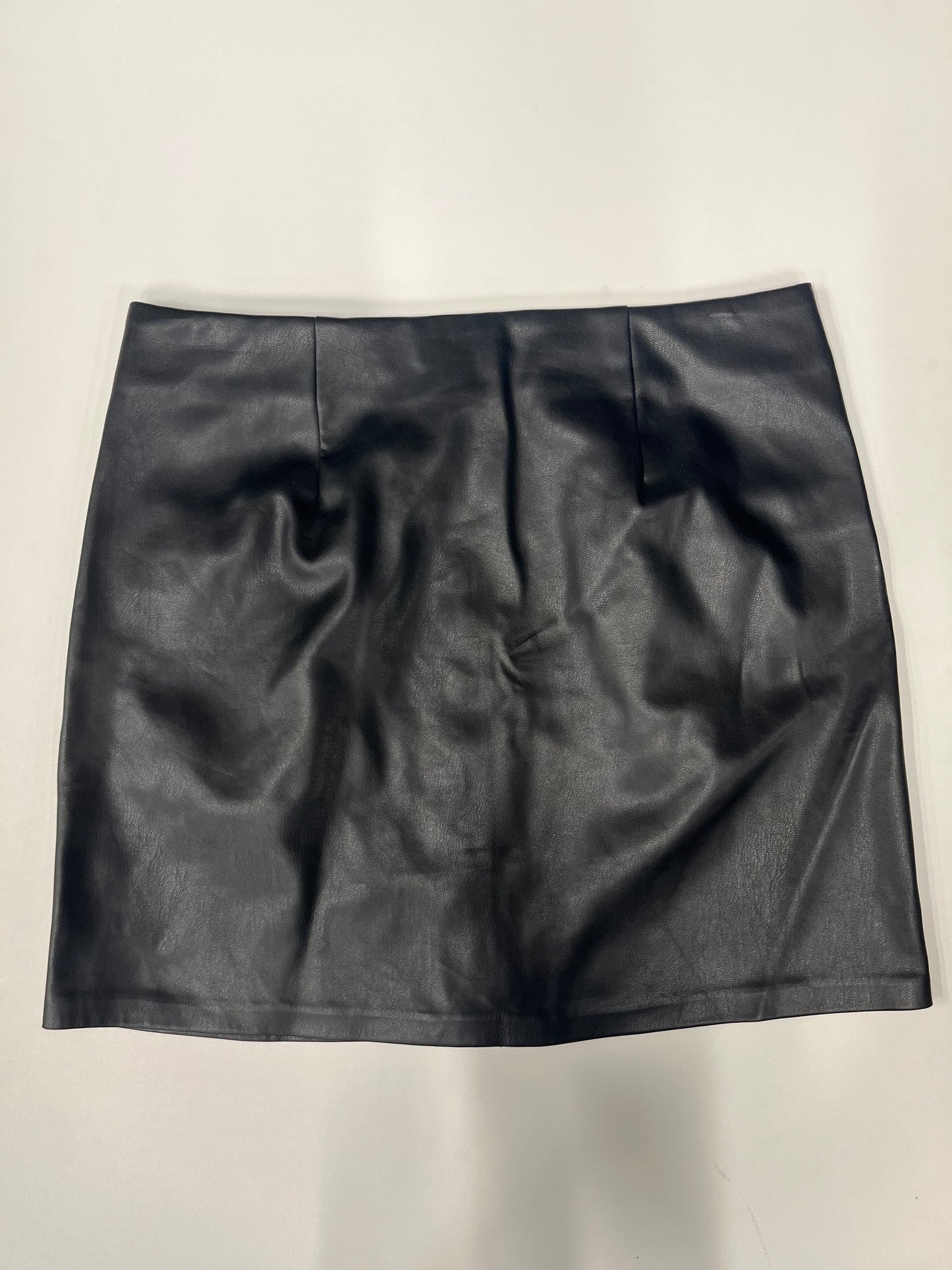 Skirt Mini & Short By Gfc Size: 6
