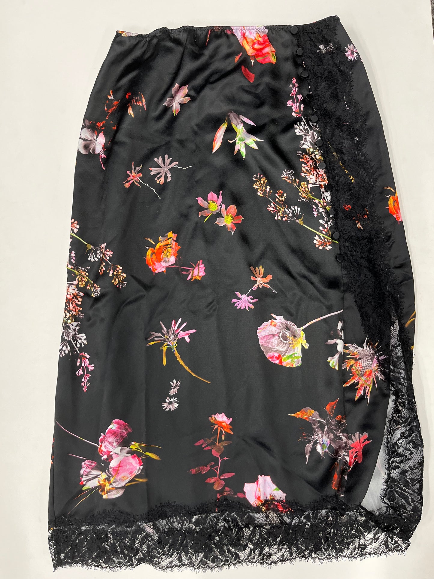 Skirt Midi By Victorias Secret NWT Size: L