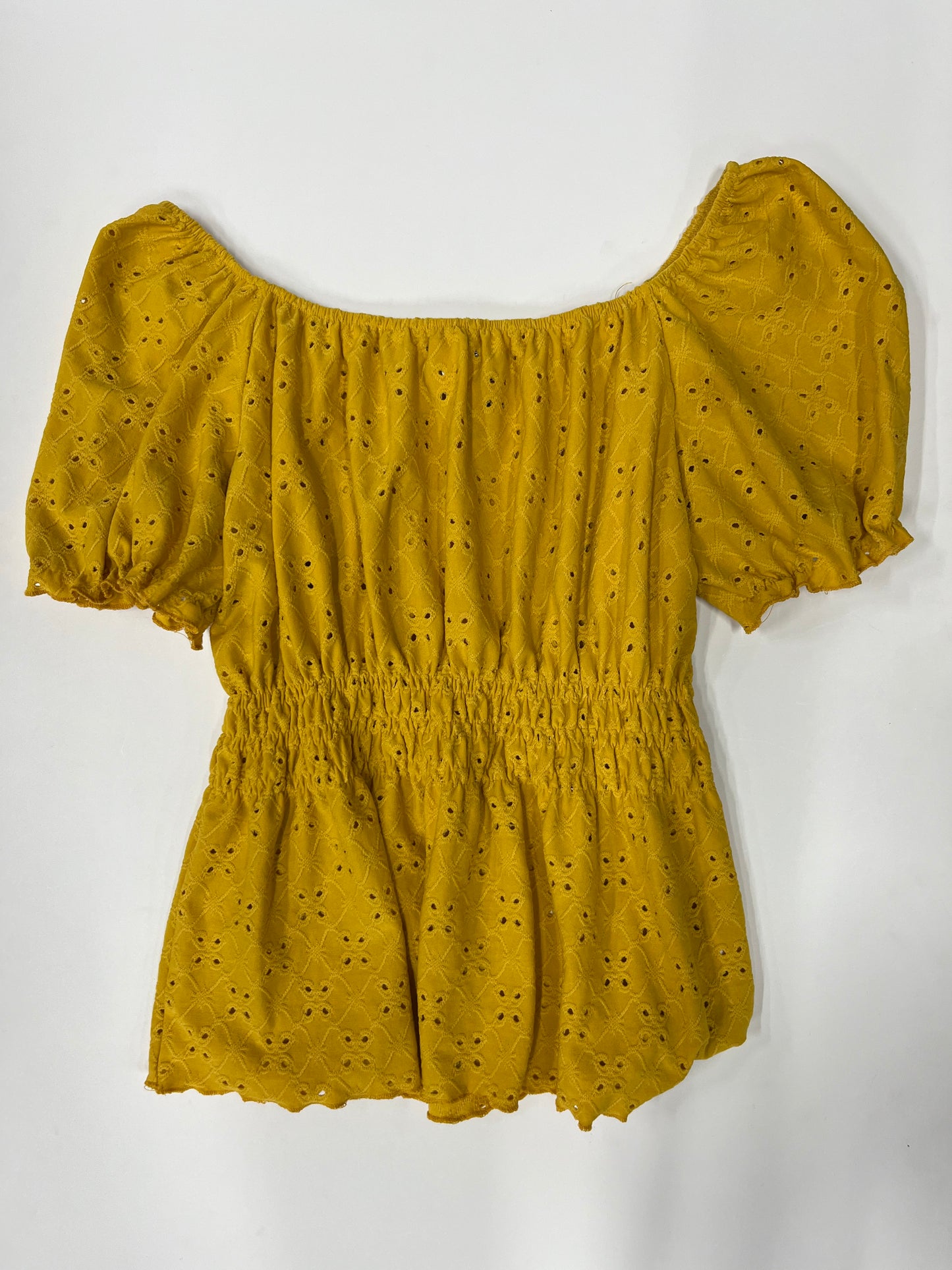 Blouse Short Sleeve By Lavish Size: M