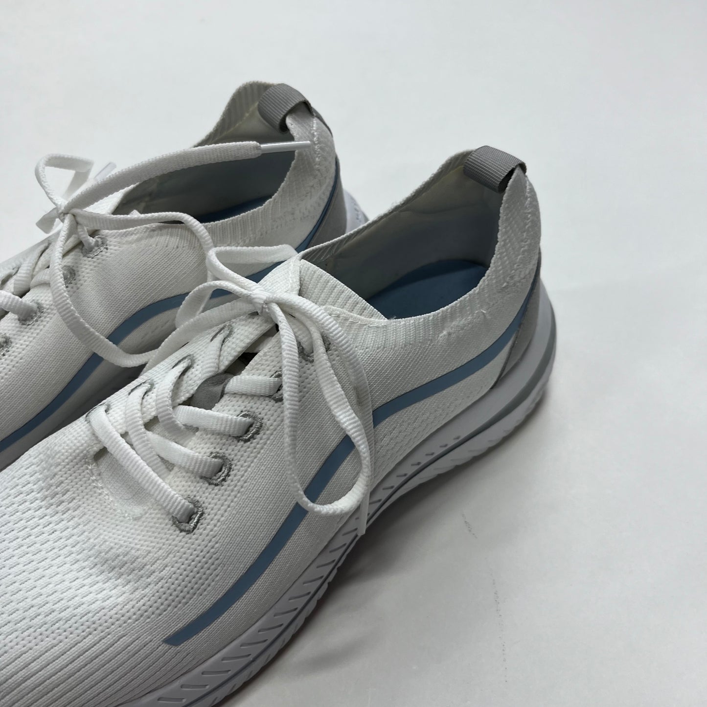 White Shoes Athletic Easy Spirit, Size 10