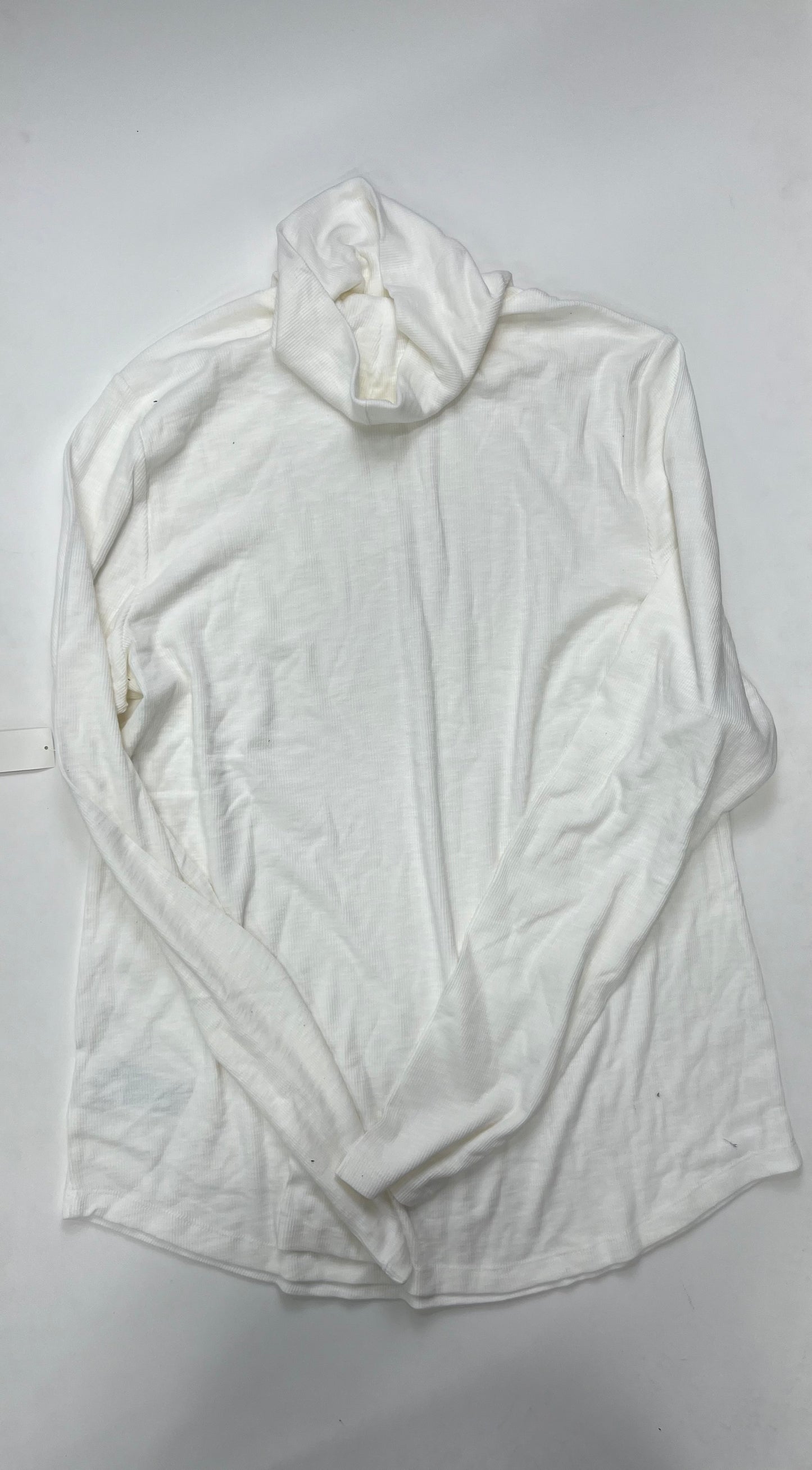 White Top Long Sleeve Gap, Size Xl