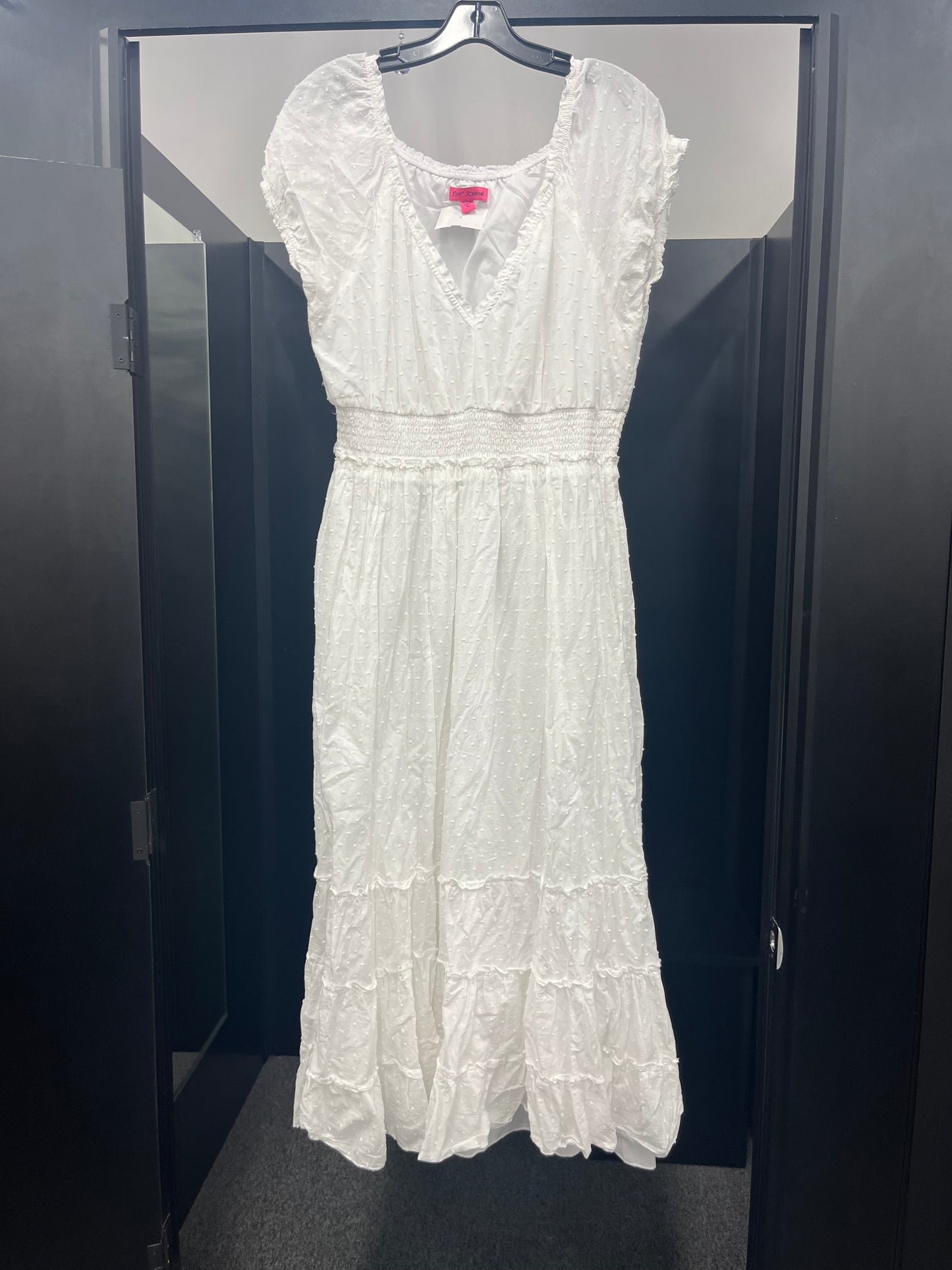 White Dress Casual Maxi Betsey Johnson, Size Xl