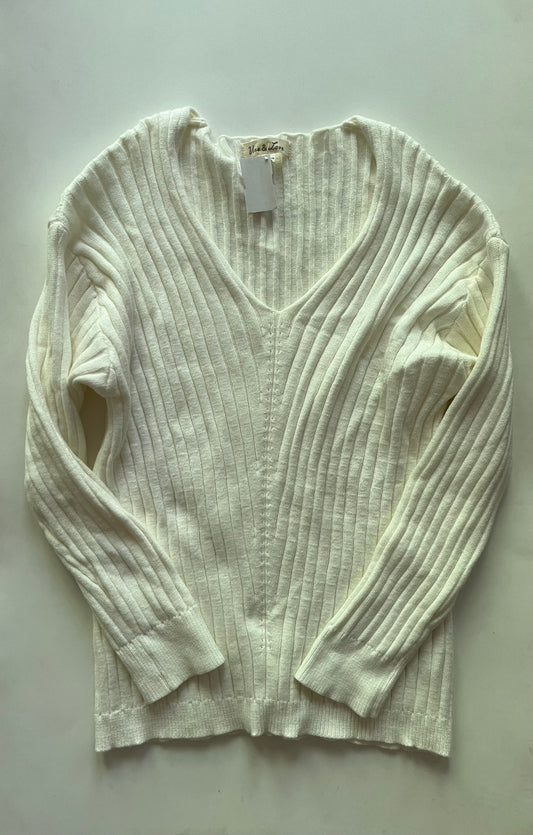 Sweater By Vine & Love  In Cream, Size: L