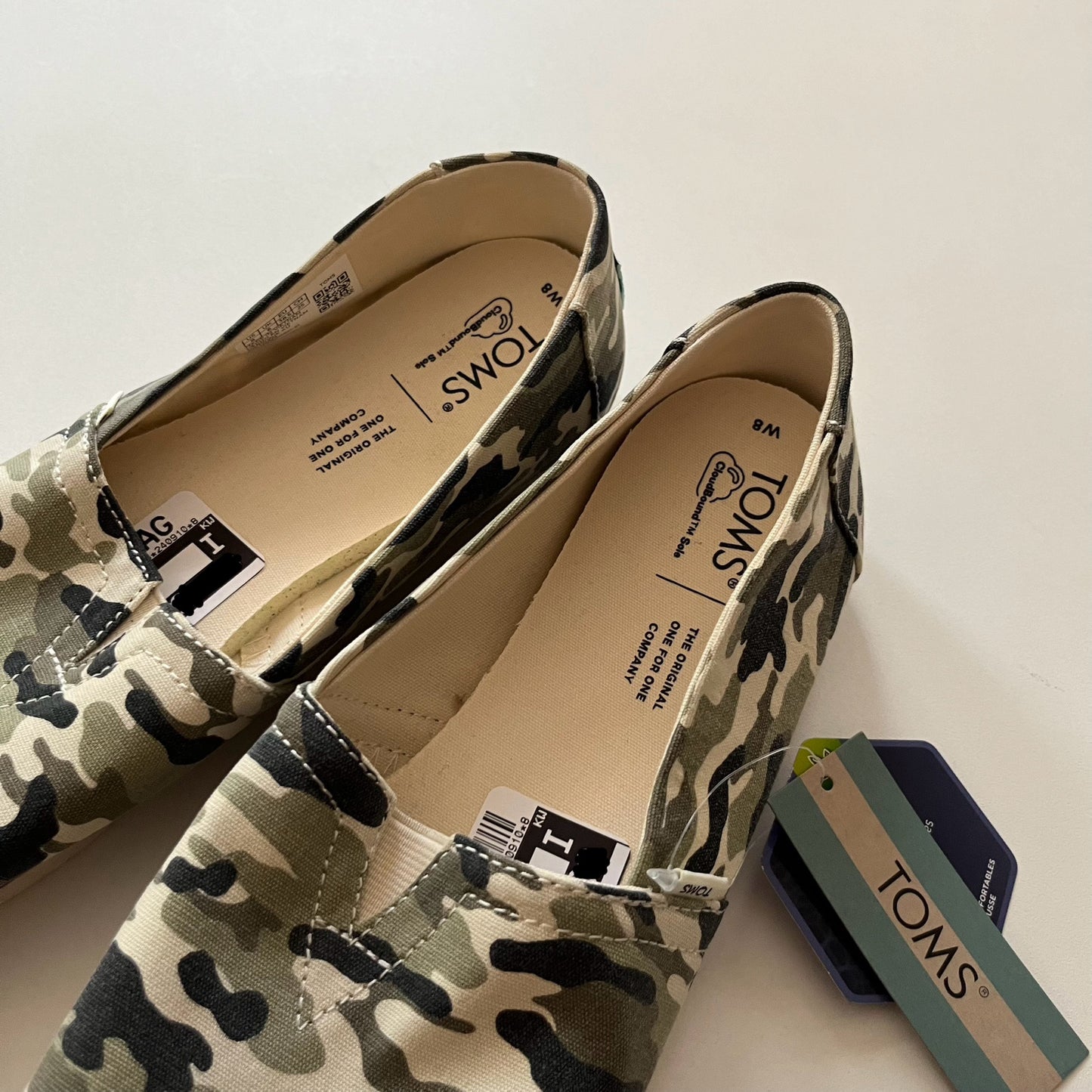 Shoes Flats Ballet By Toms In Camoflauge, Size: 8