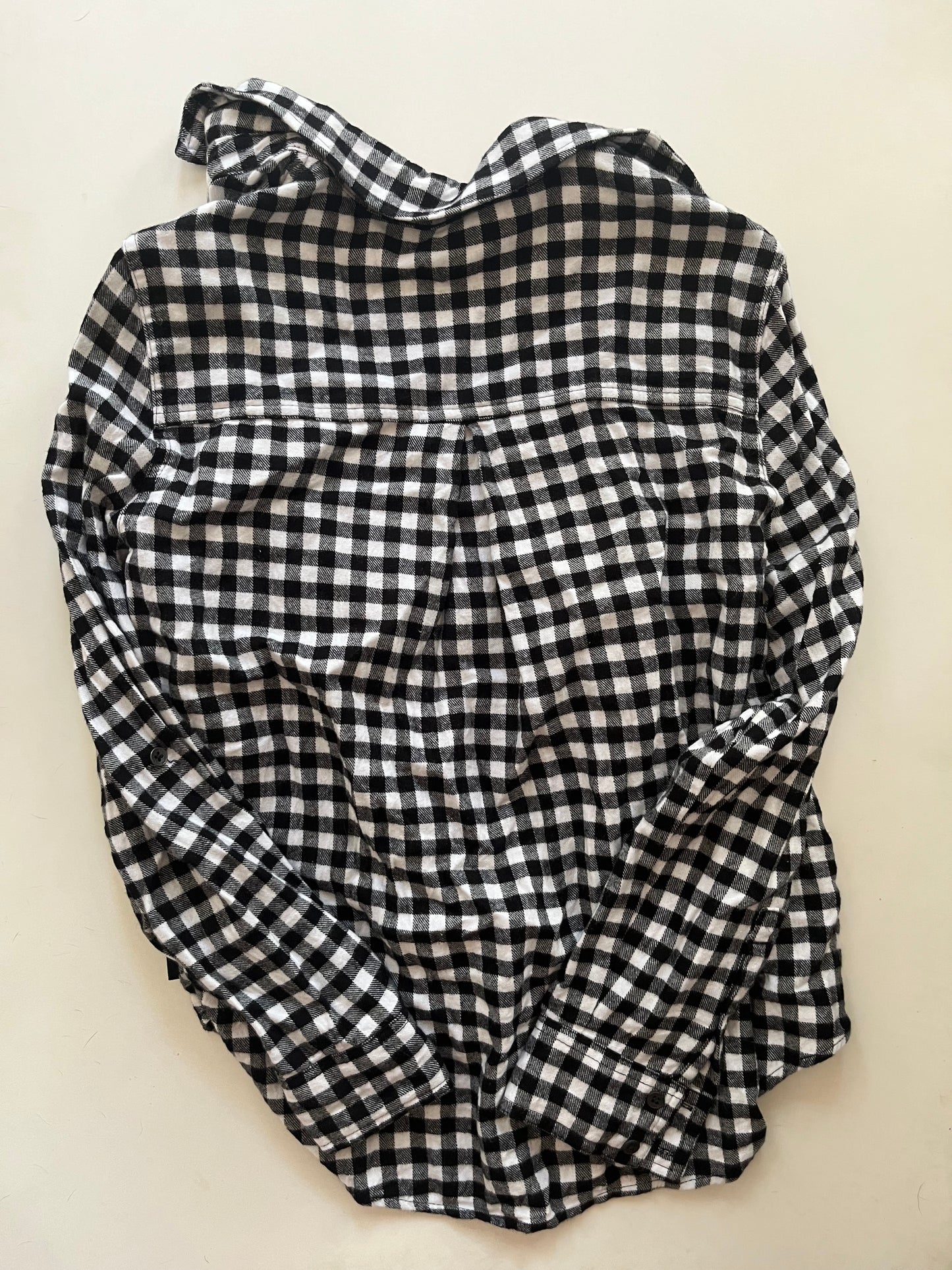 Top Long Sleeve By Calvin Klein In Plaid, Size: M