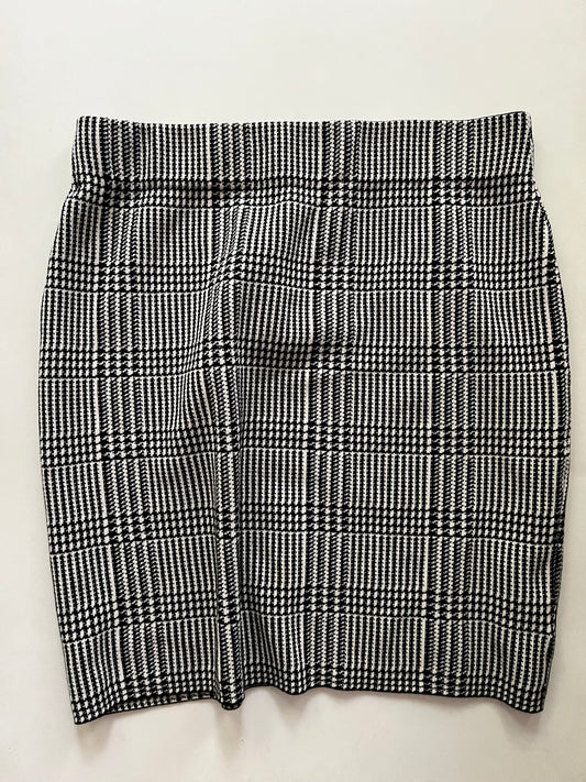 Skirt Mini & Short By Chaps In Black Cream, Size: 16