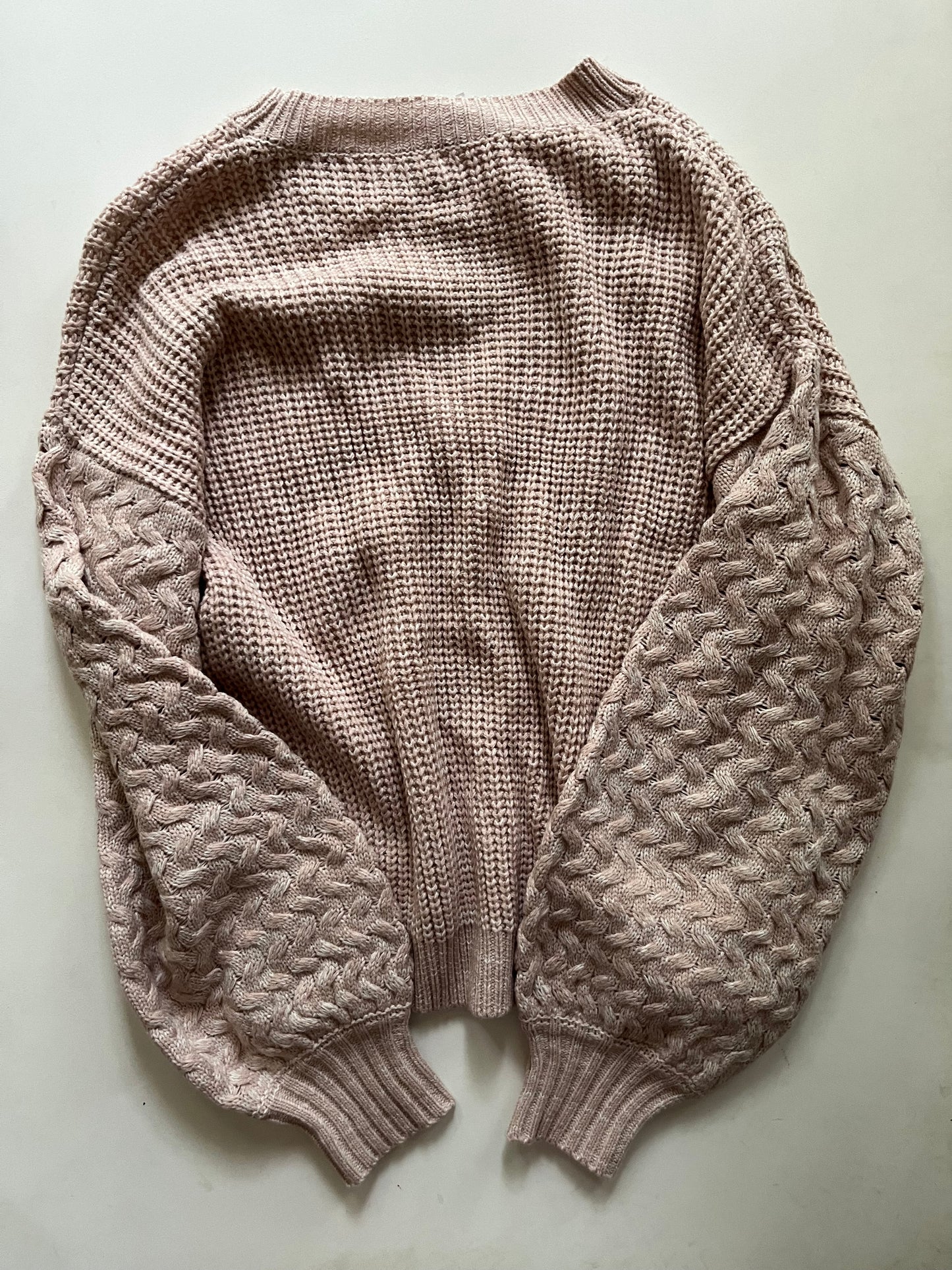 Sweater By Clothes Mentor In Beige, Size: S