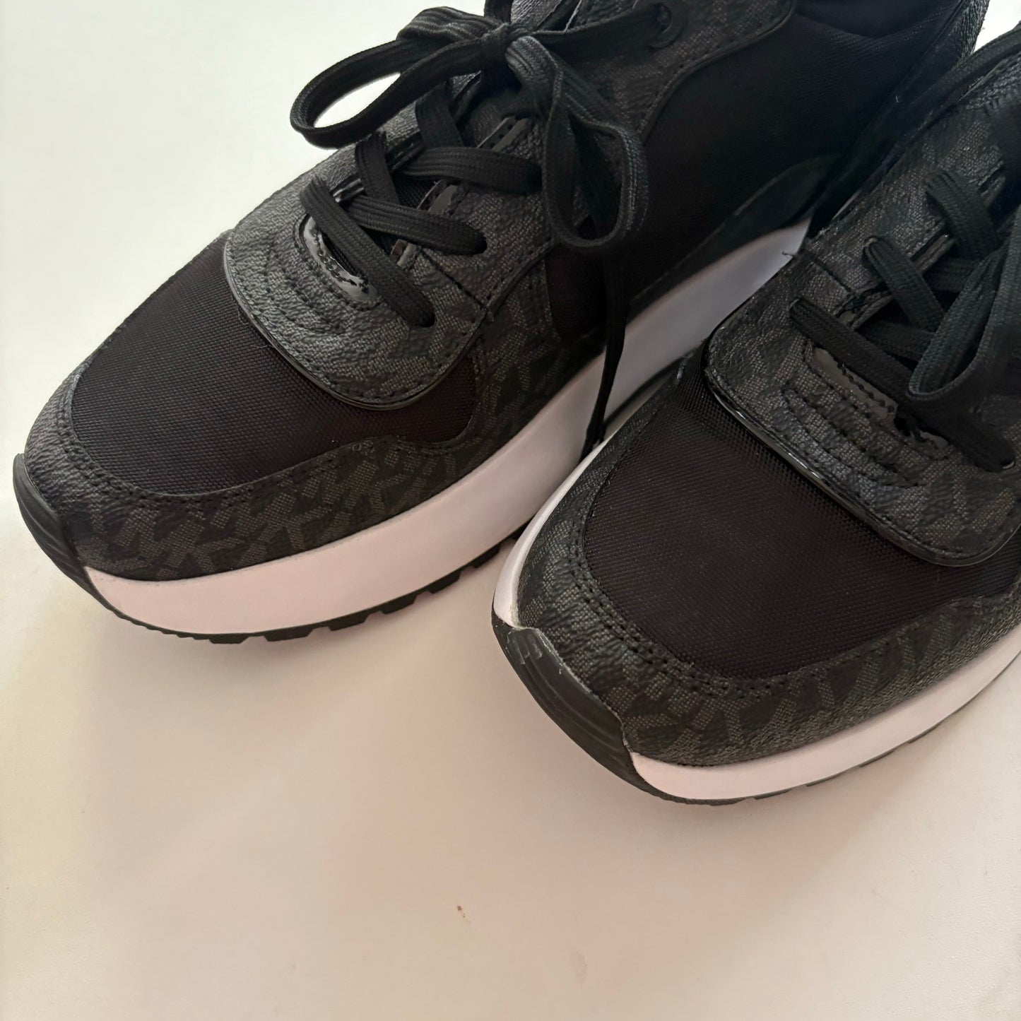 Shoes Athletic By Michael Kors In Black, Size: 9.5