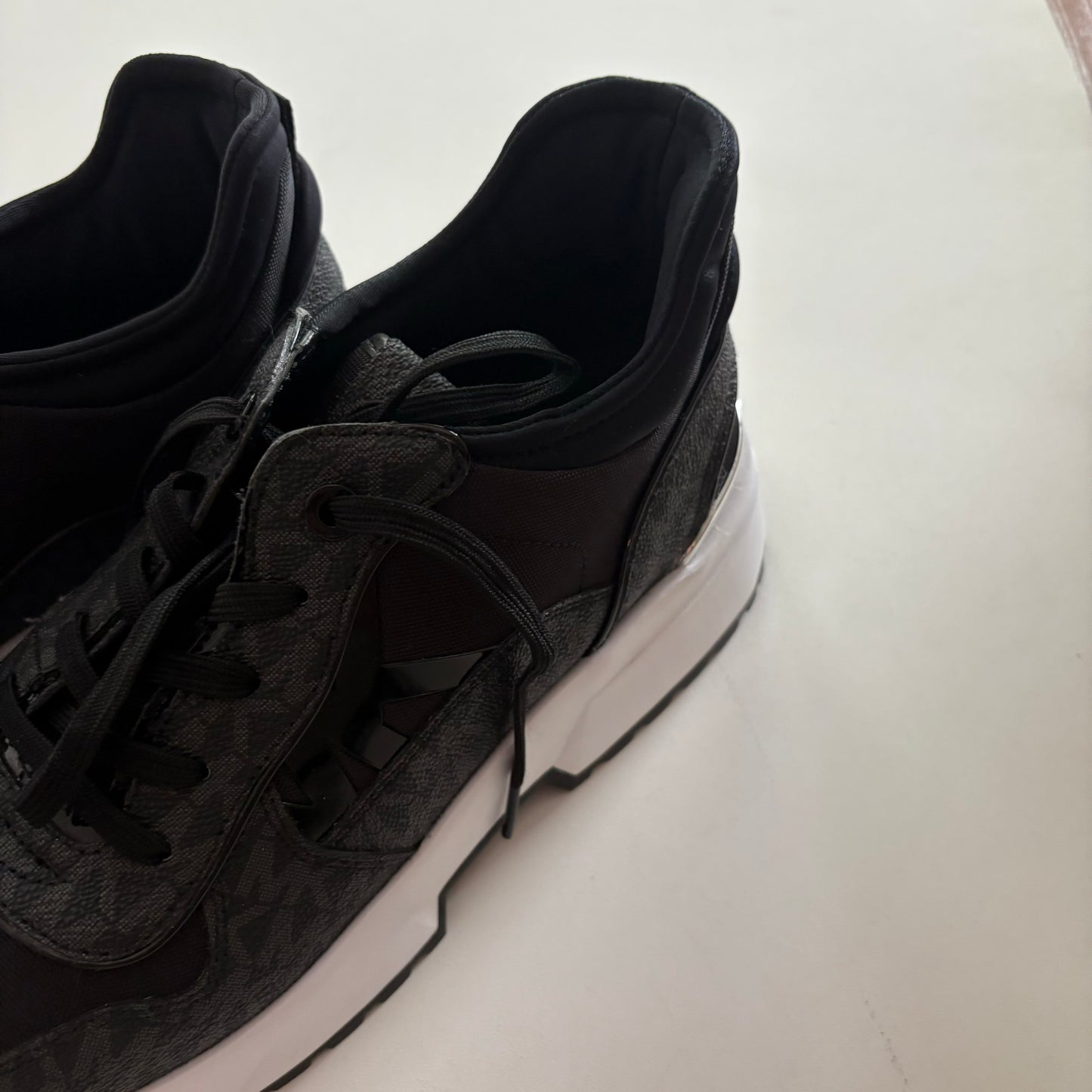 Shoes Athletic By Michael Kors In Black, Size: 9.5