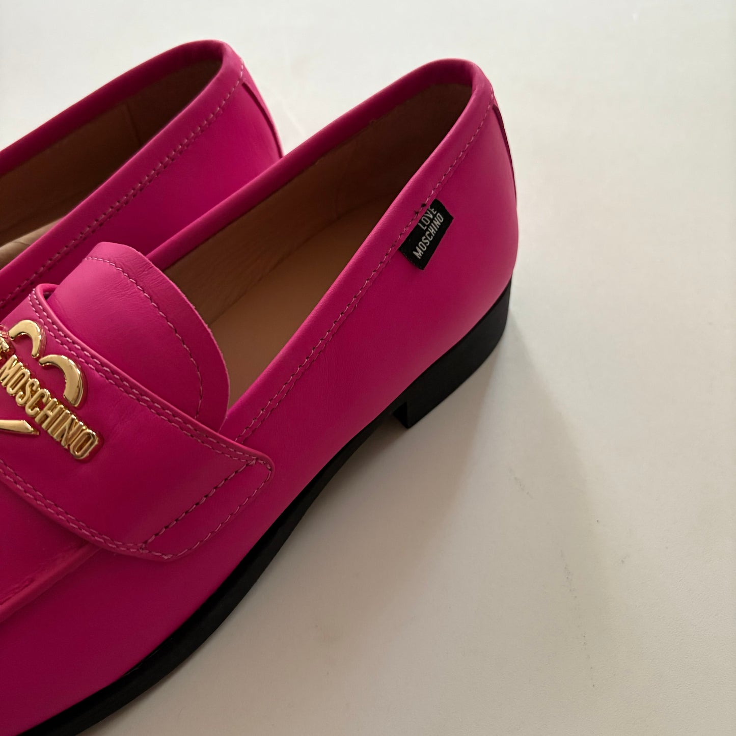 Shoes Flats By Love Moschino In Hot Pink, Size: 9.5