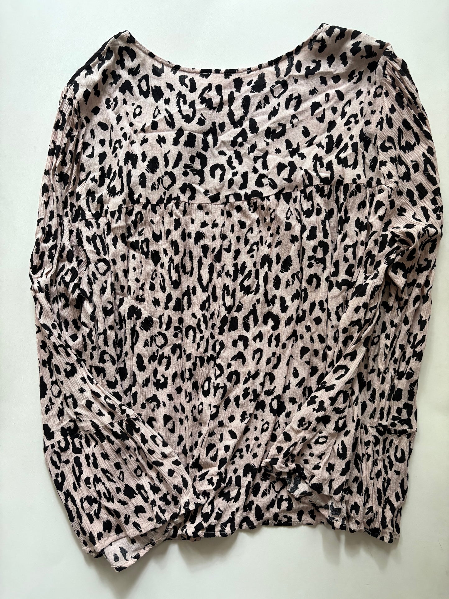 Top Long Sleeve By Savanna Jane In Animal Print, Size: 2x