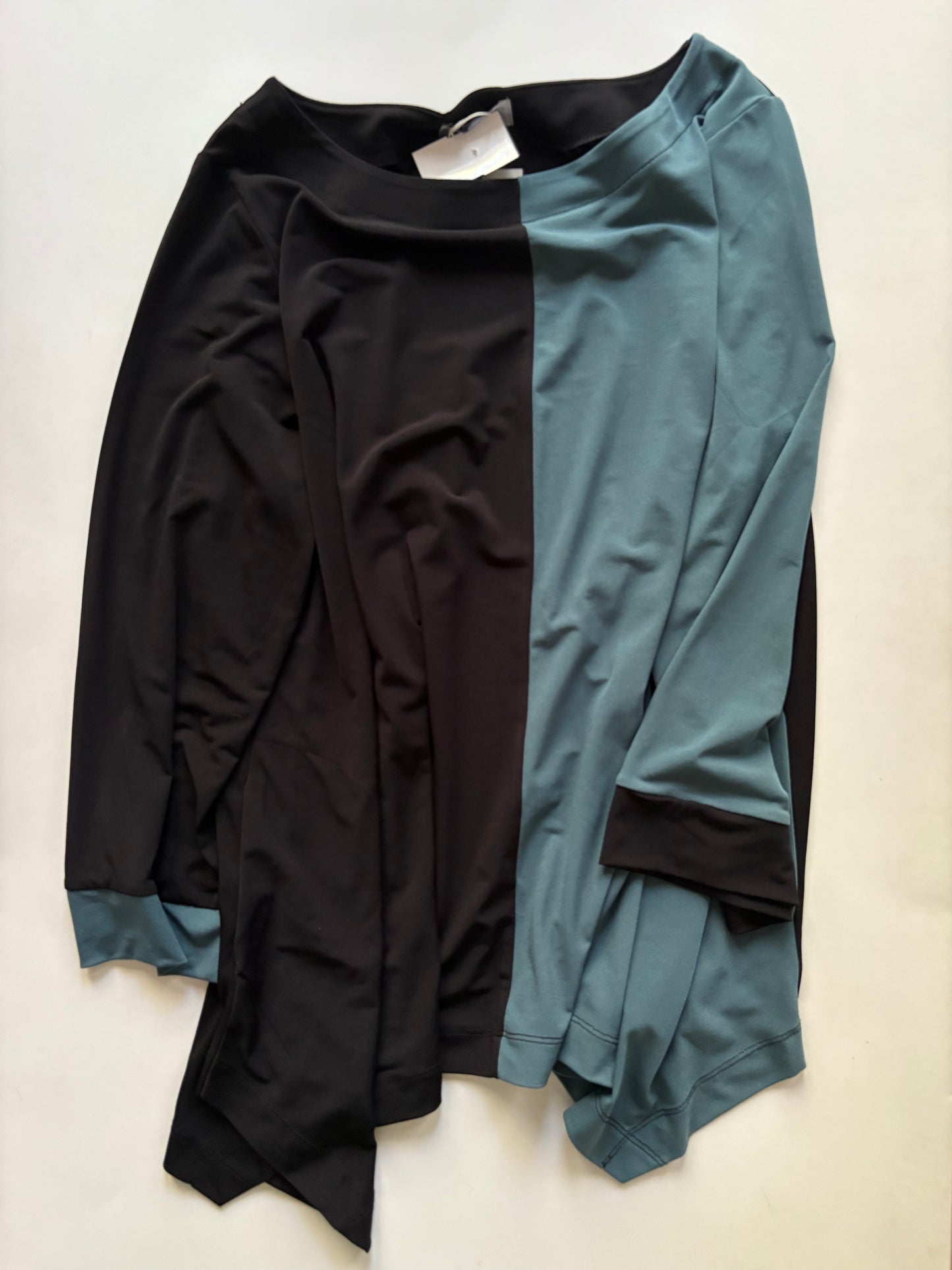 Top Long Sleeve By Terra In Black & Blue, Size: Xl