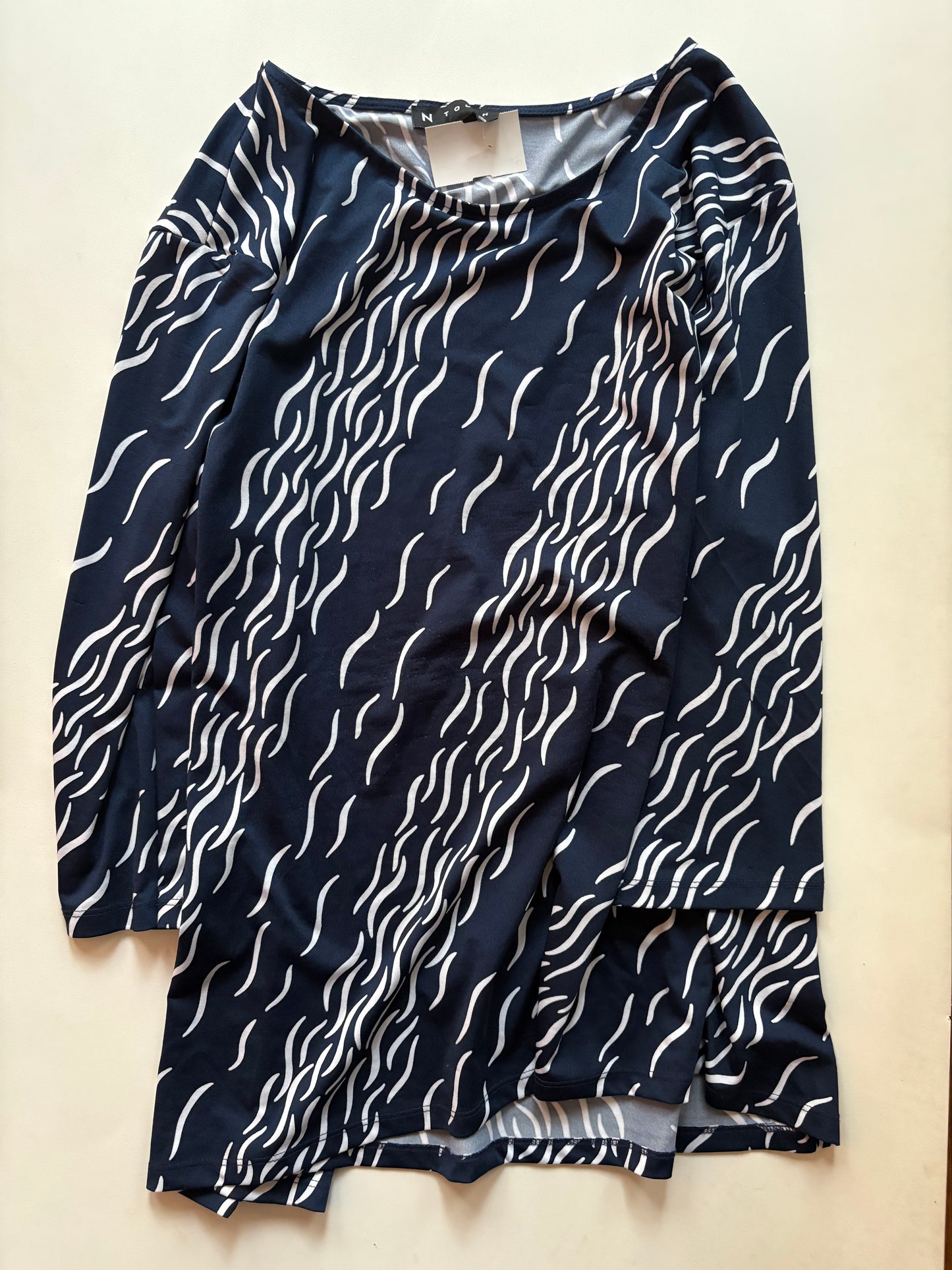 Top Long Sleeve By N Touch In Blue, Size: 1x