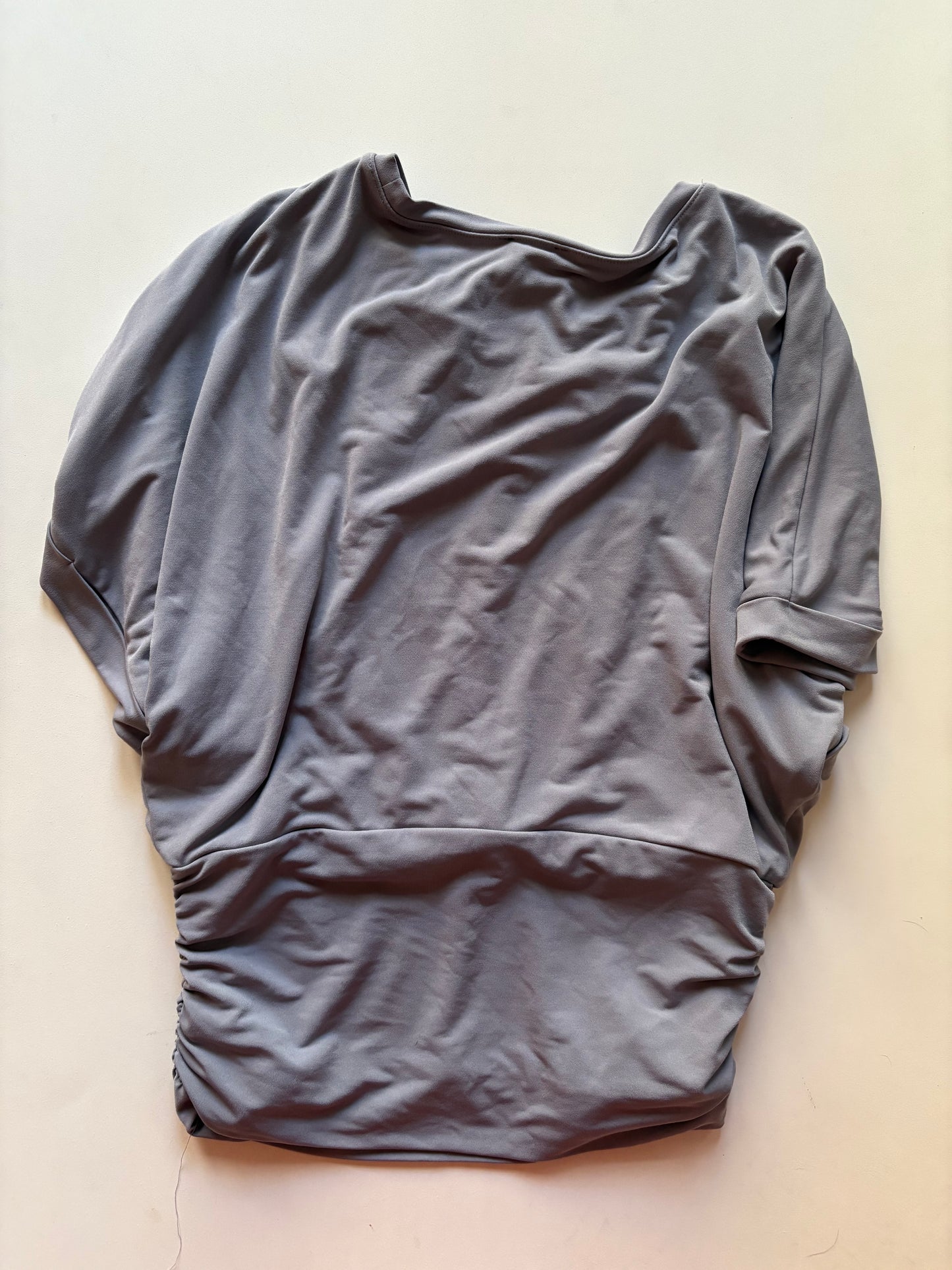 Blouse Short Sleeve By Express In Grey, Size: S