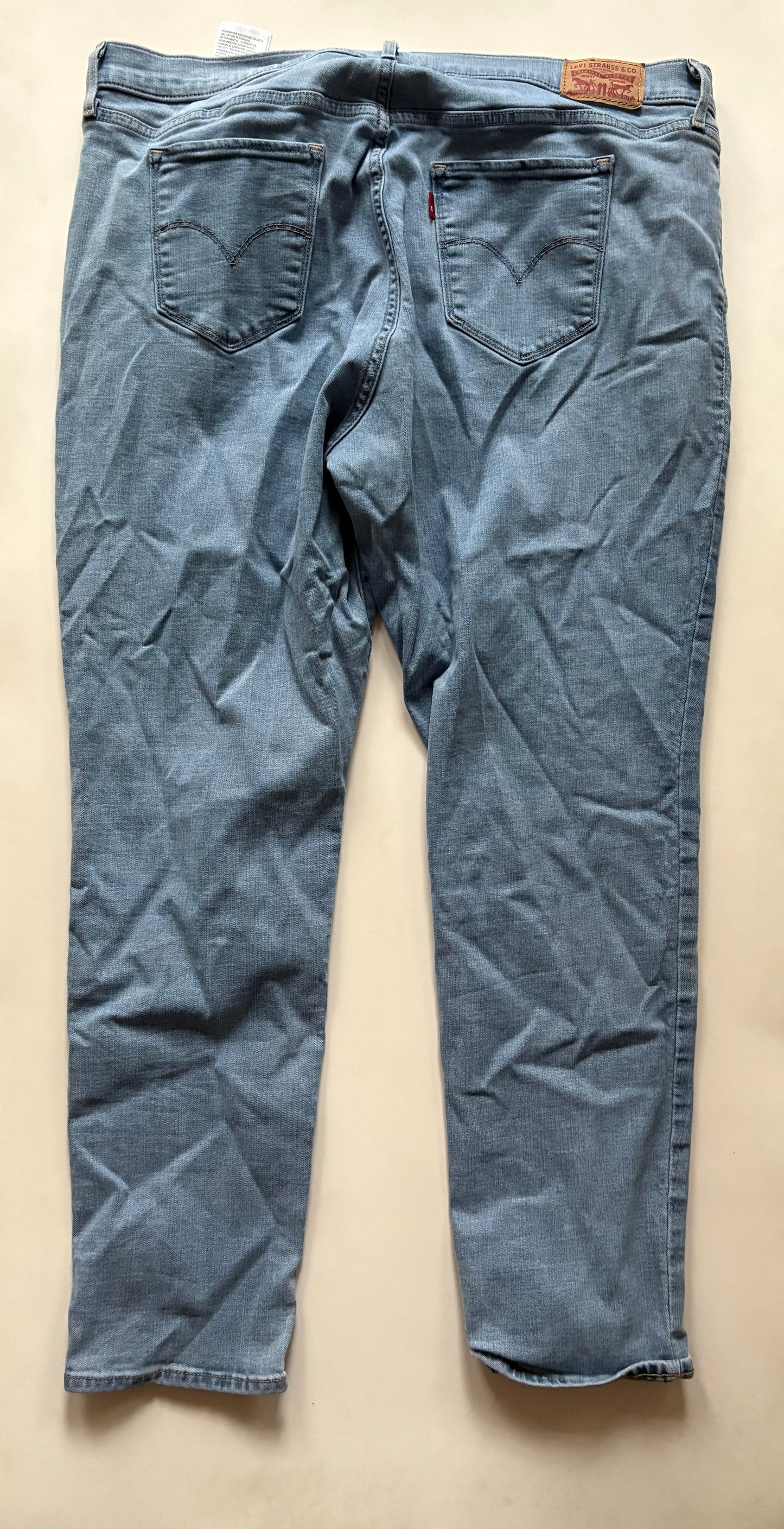 Jeans Straight By Levis In Blue, Size: 18