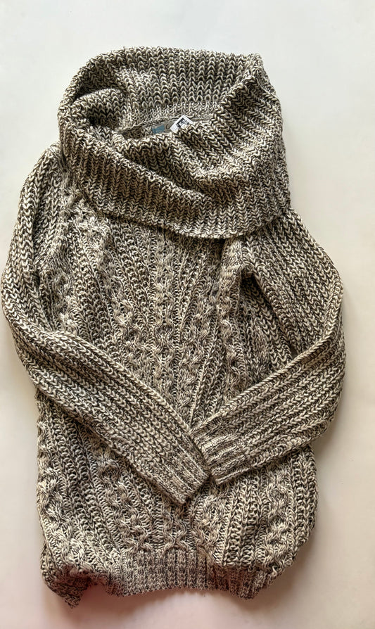 Sweater By Cecico In Cream, Size: M