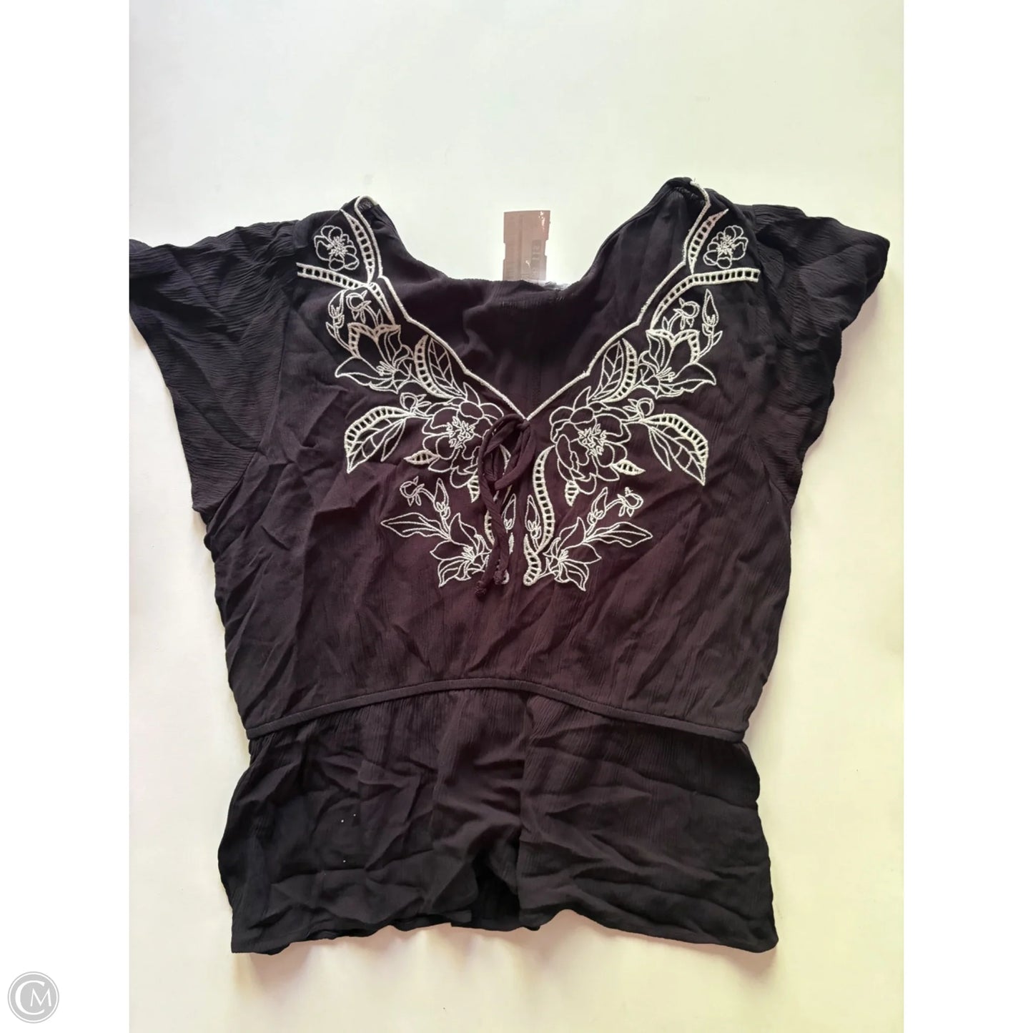 Top Short Sleeve By Thread & Clover In Black & Cream, Size: Xl