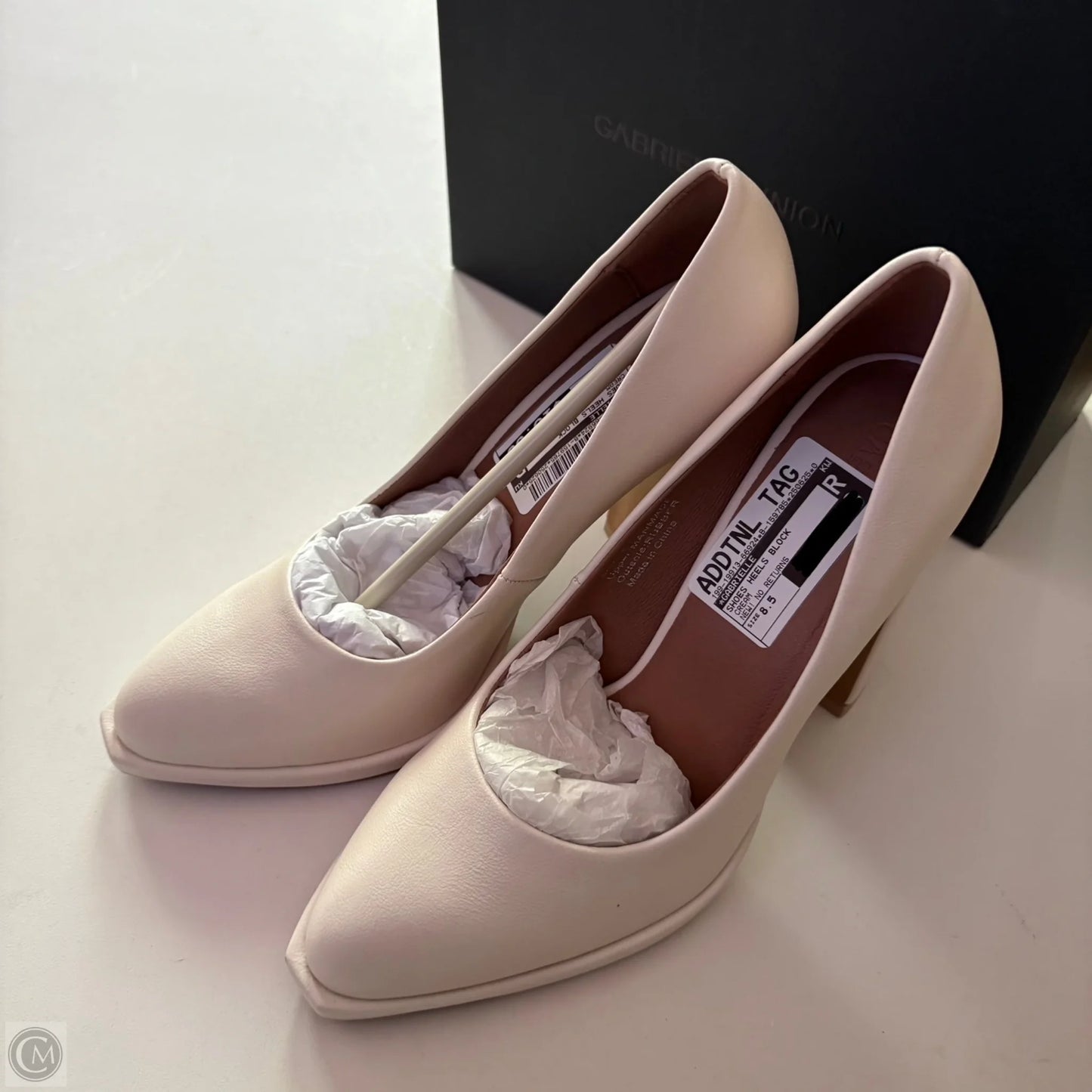 Shoes Heels Block By Gabrielle In Cream, Size: 8.5