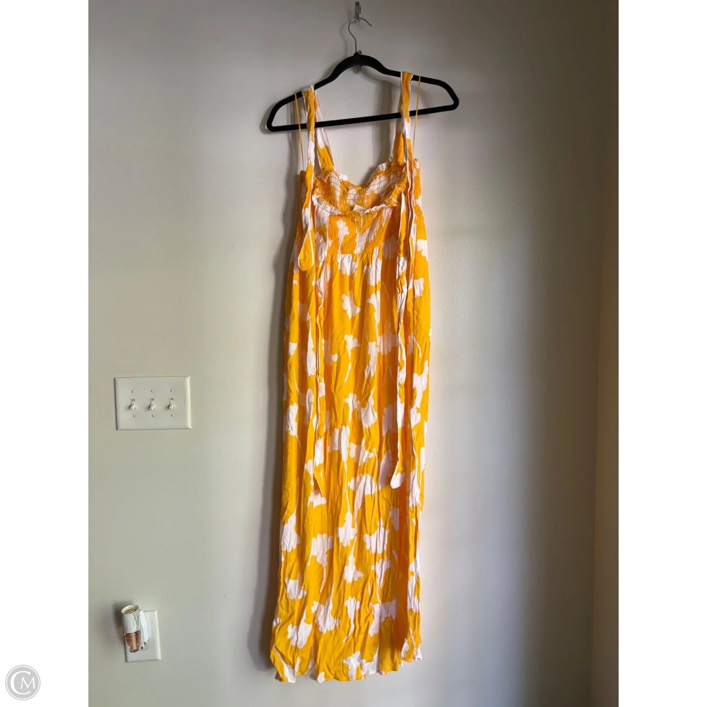 Dress Casual Maxi By Clothes Mentor In Yellow, Size: S