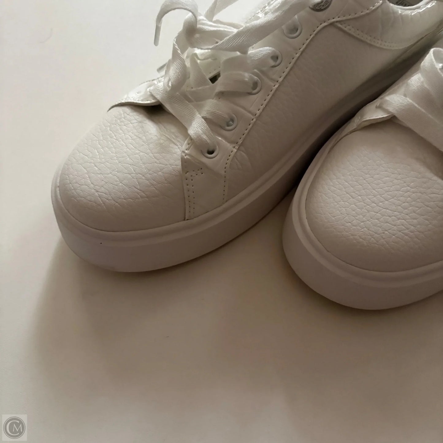Shoes Designer By Michael Kors In White, Size: 11