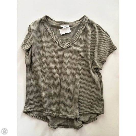 Top Short Sleeve By Blu Pepper In Green, Size: L