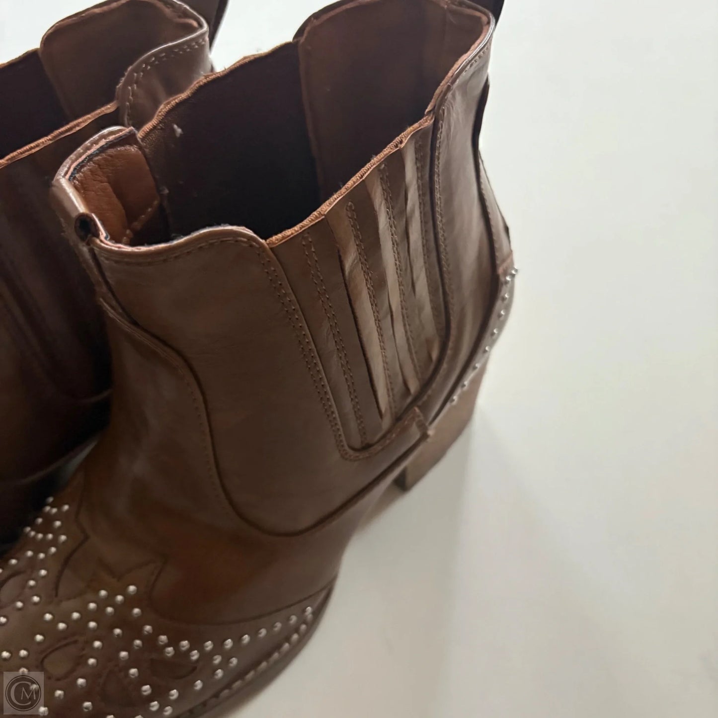 Boots Ankle Heels By Yoki In Brown, Size: 7