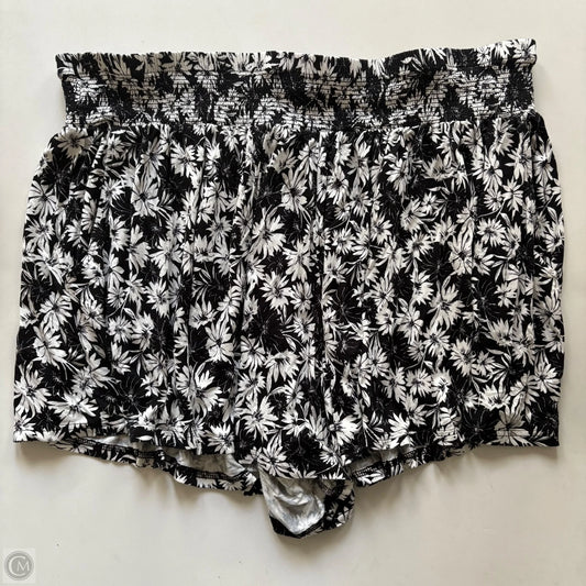Shorts By Terra & Sky In Black & White, Size: 20