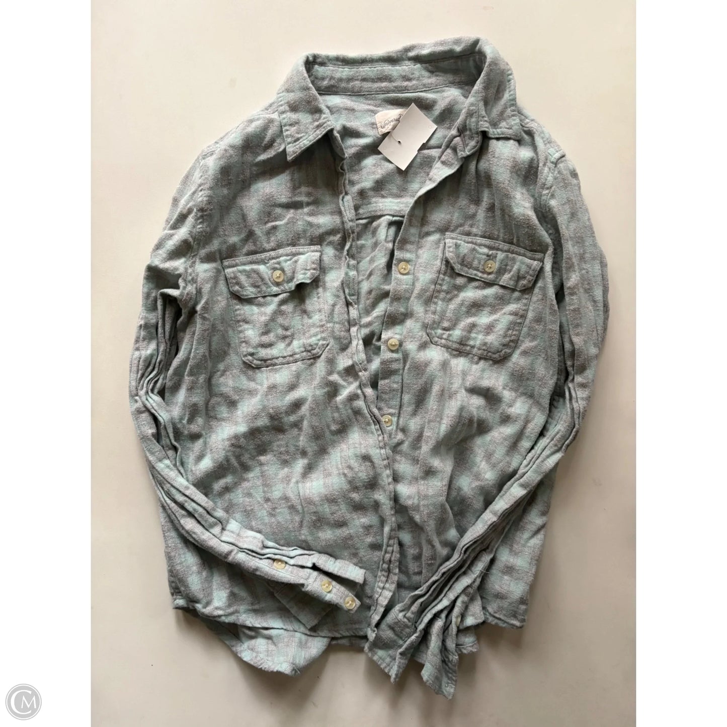 Top Long Sleeve By Universal Thread In Plaid Pattern, Size: M