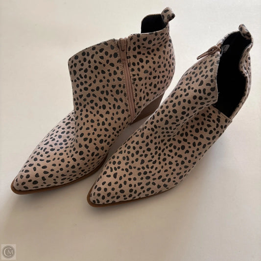 Boots Ankle Heels By Cmc In Animal Print, Size: 9